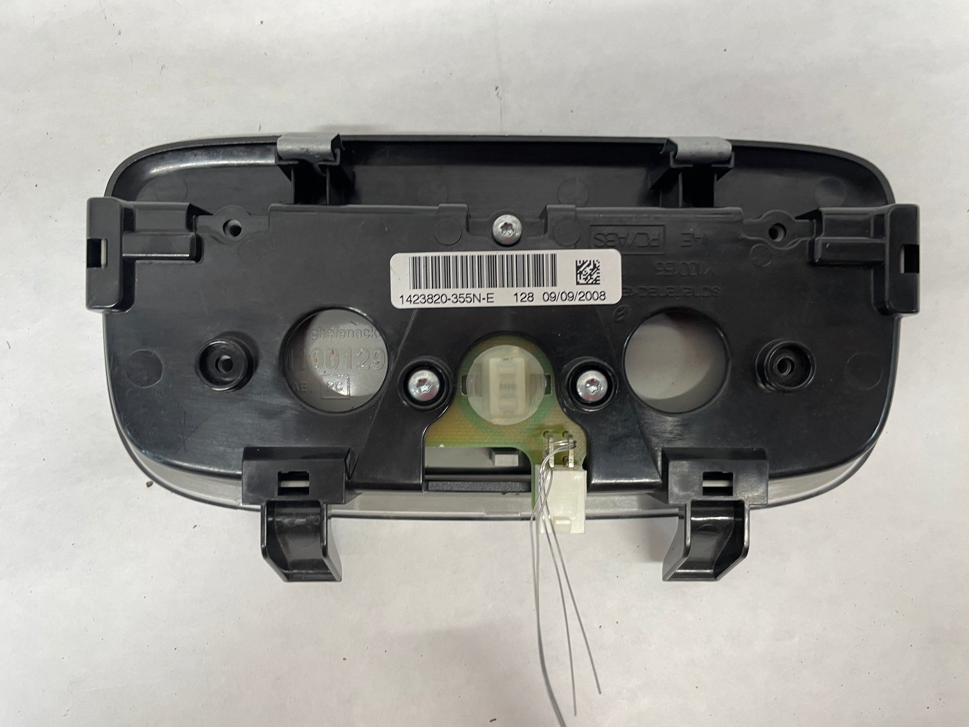 2009 Pontiac G8 Base Rear Dome Console Roof Light OEM - Day's Parts Yard
