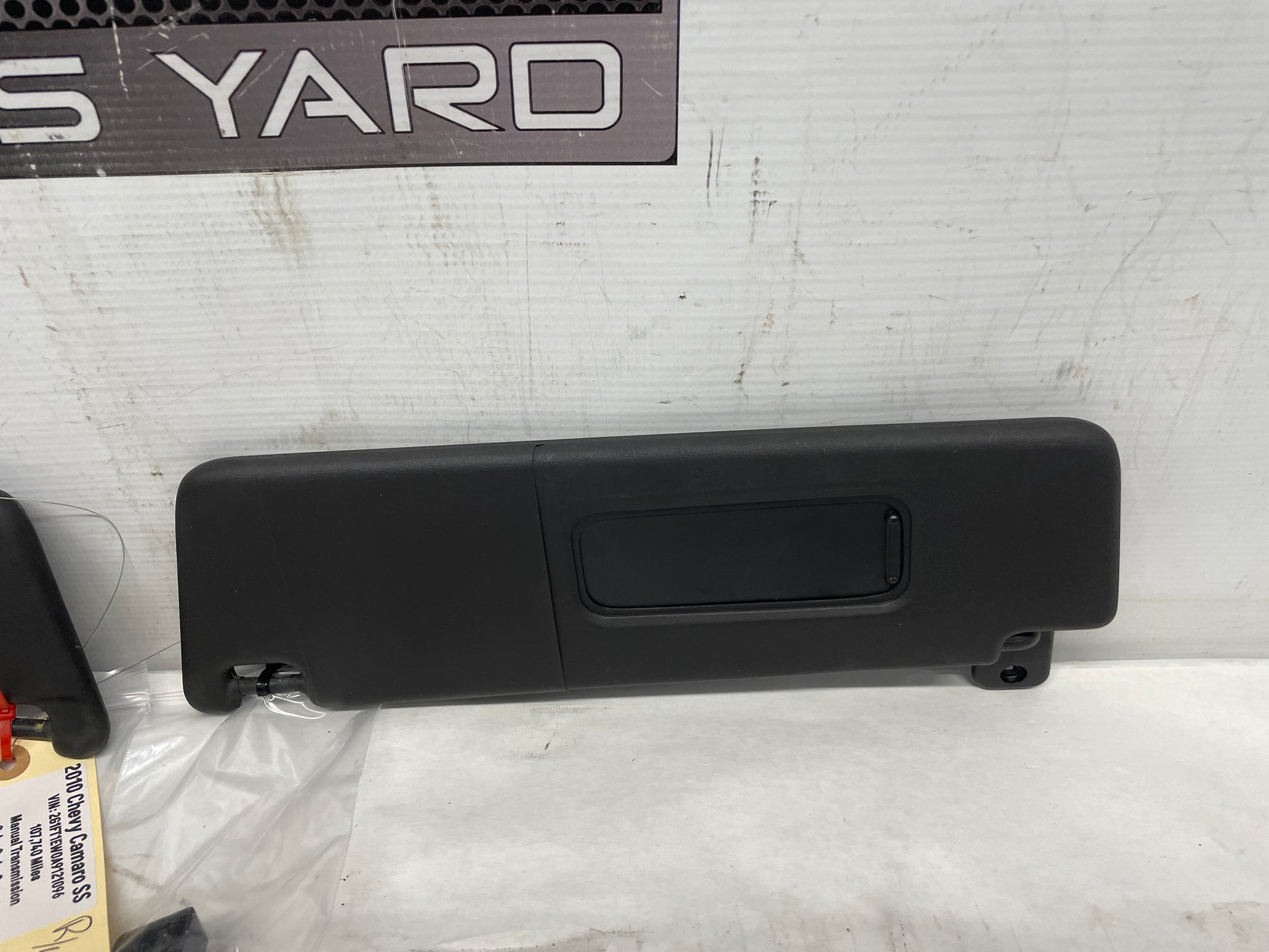 2010 Chevy Camaro SS RH & LH Sunvisors Sun Visors Shades OEM - Day's Parts Yard