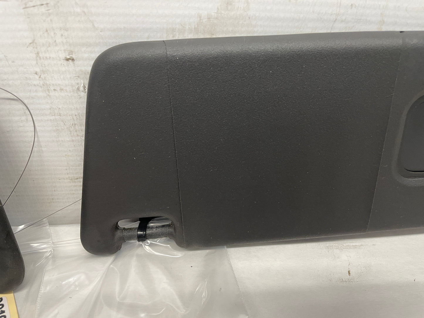 2010 Chevy Camaro SS RH & LH Sunvisors Sun Visors Shades OEM - Day's Parts Yard