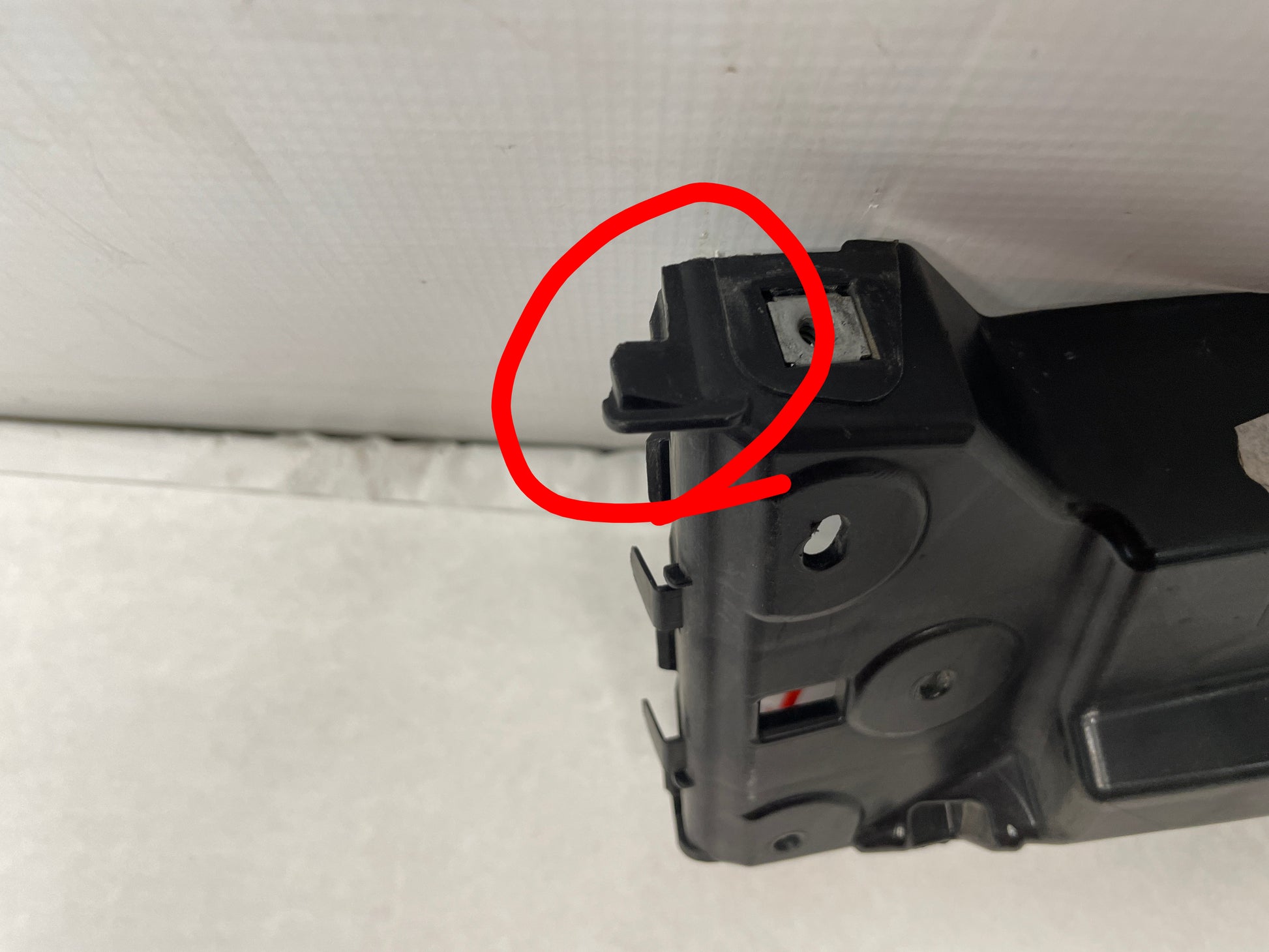 2017 Chevy SS Sedan RH Passenger Fender Bumper Bracket OEM - Day's Parts Yard