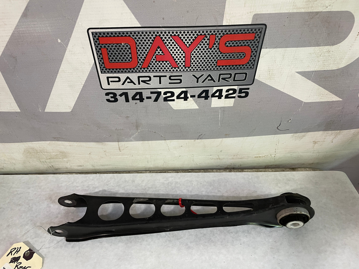 2018 Chevy Camaro ZL1 1LE Rear RH Passenger Lower Control Arm OEM - Day's Parts Yard