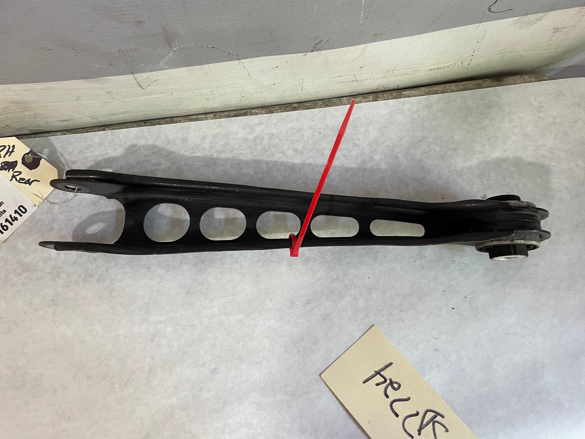 2018 Chevy Camaro ZL1 1LE Rear RH Passenger Lower Control Arm OEM - Day's Parts Yard