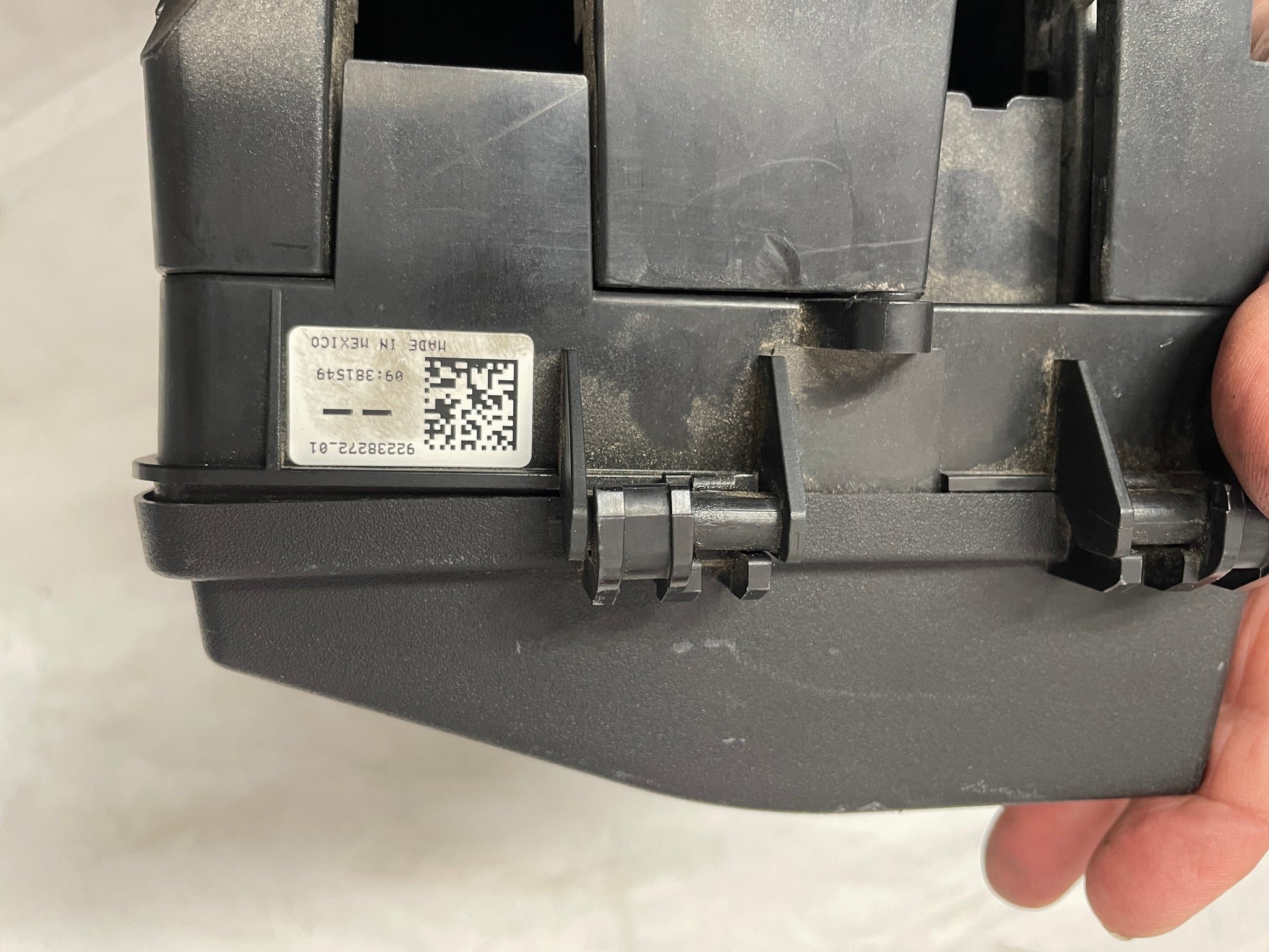 2010 Chevy Camaro SS Engine Bay Fuse Junction Relay Box Block OEM - Day's Parts Yard