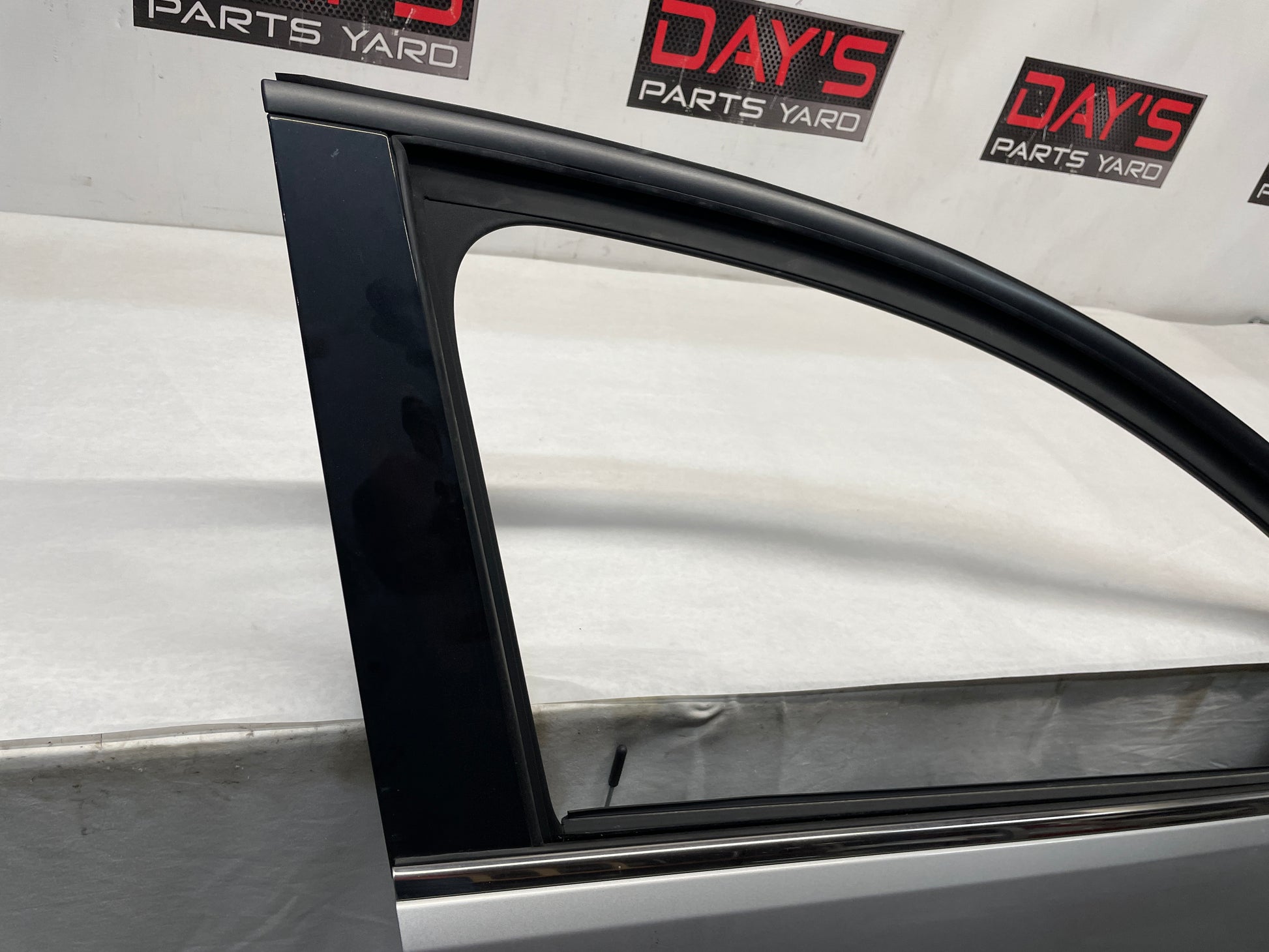 2017 Chevy SS Sedan Front RH Passenger Exterior Door OEM - Day's Parts Yard