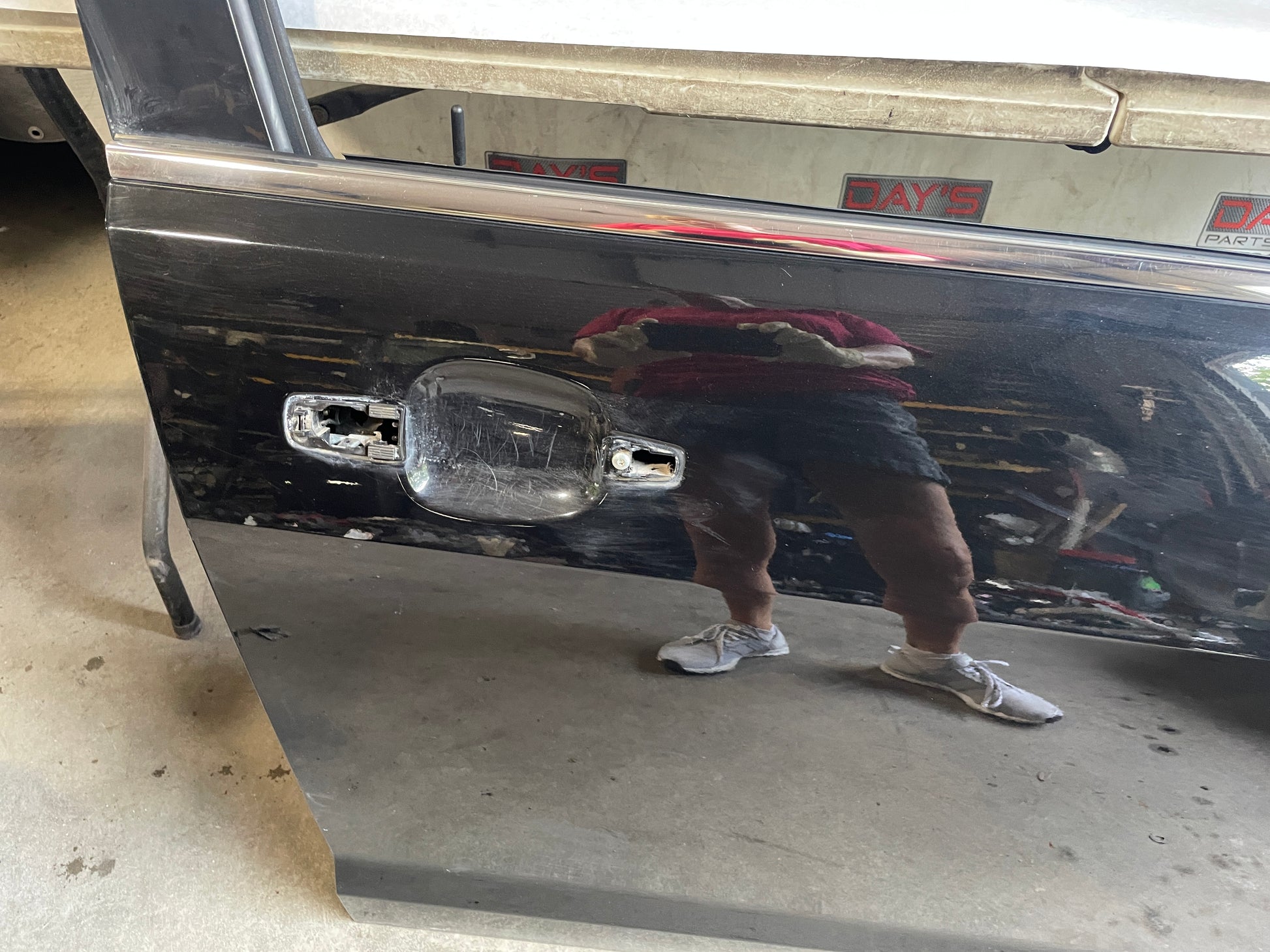 2017 Chevy SS Sedan Front RH Passenger Exterior Door OEM - Day's Parts Yard