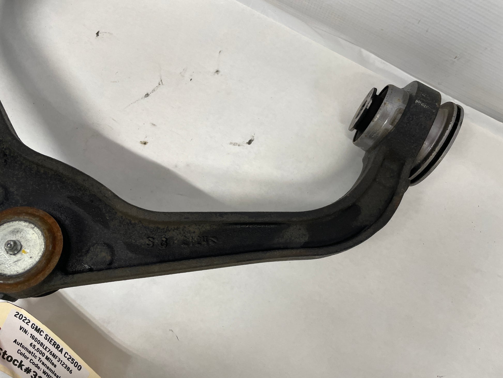 2022 GMC Sierra C2500 RH Passenger Front Upper Control Arm OEM - Day's Parts Yard