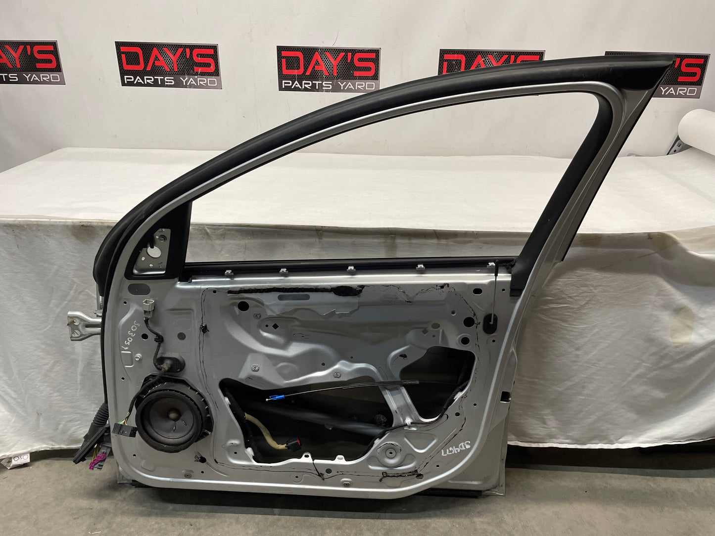 2017 Chevy SS Sedan Front RH Passenger Exterior Door OEM - Day's Parts Yard