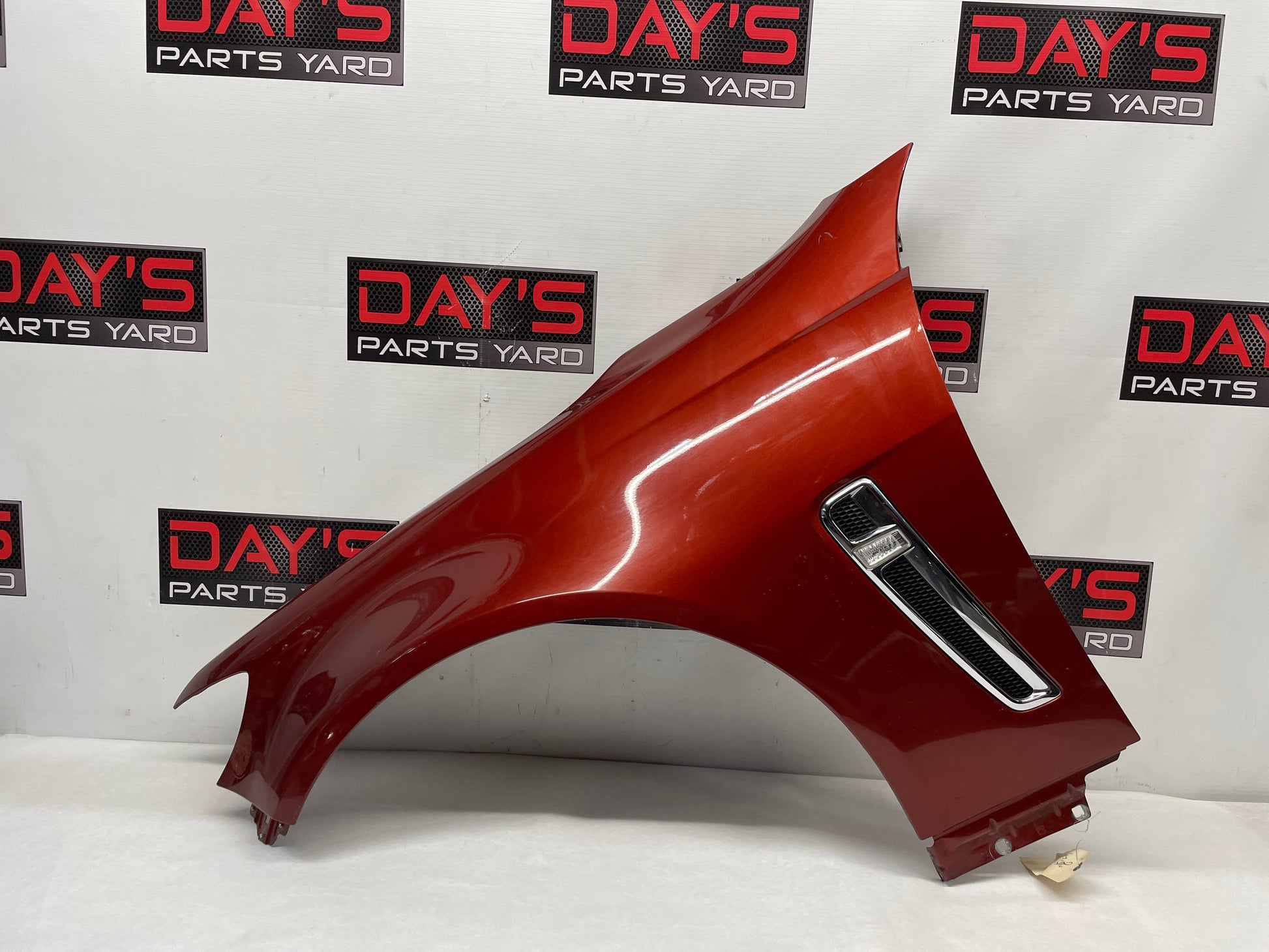 2015 Chevy SS Sedan LH Driver Front Fender OEM - Day's Parts Yard