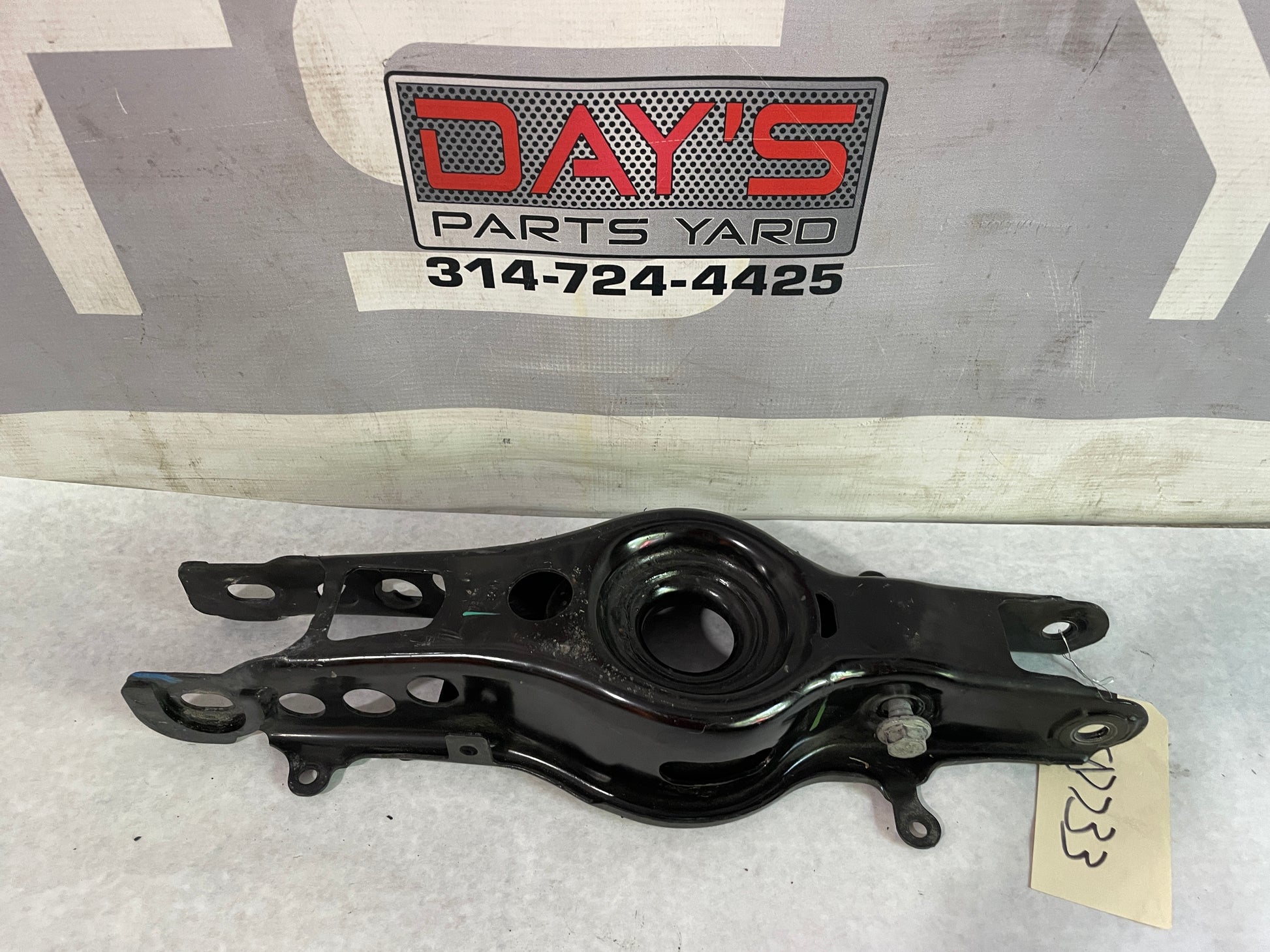 2018 Chevy Camaro ZL1 1LE Rear LH Driver Suspension Lower Control Arm OEM - Day's Parts Yard