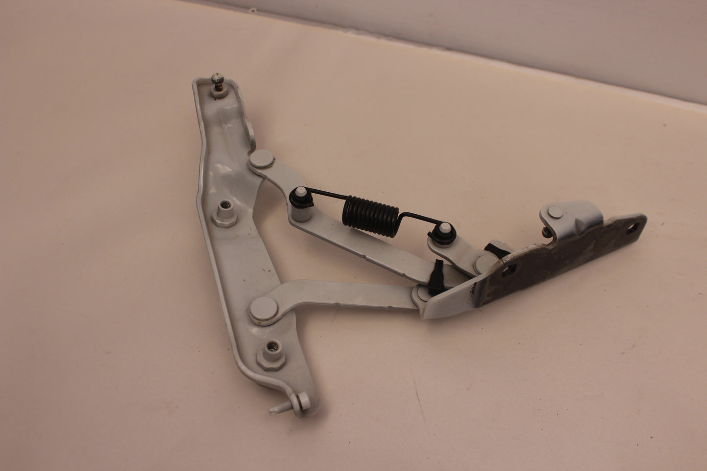 2016 Chevy SS Sedan RH & LH Trunk Hinges OEM