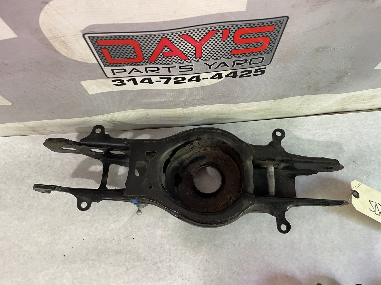 2018 Chevy Camaro ZL1 1LE Rear LH Driver Suspension Lower Control Arm OEM - Day's Parts Yard