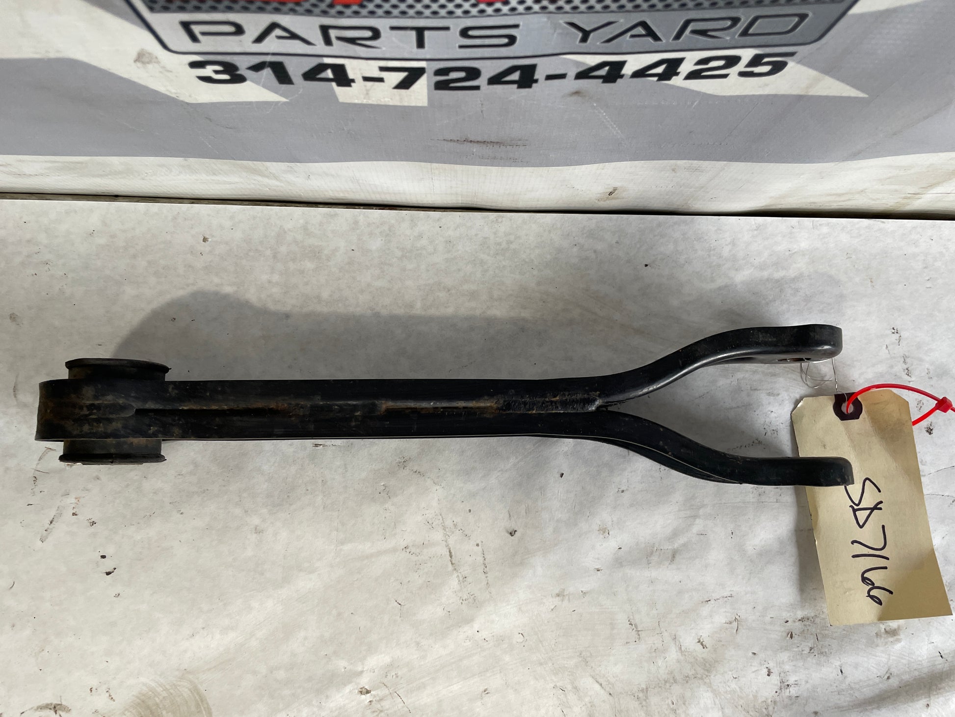2008 Pontiac G8 GT Rear RH Passenger Suspension Trailing Control Arm OEM - Day's Parts Yard