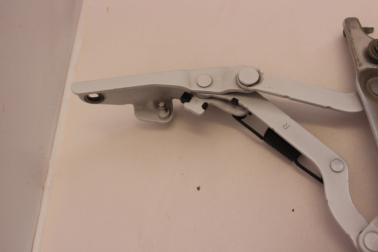 2016 Chevy SS Sedan RH & LH Trunk Hinges OEM