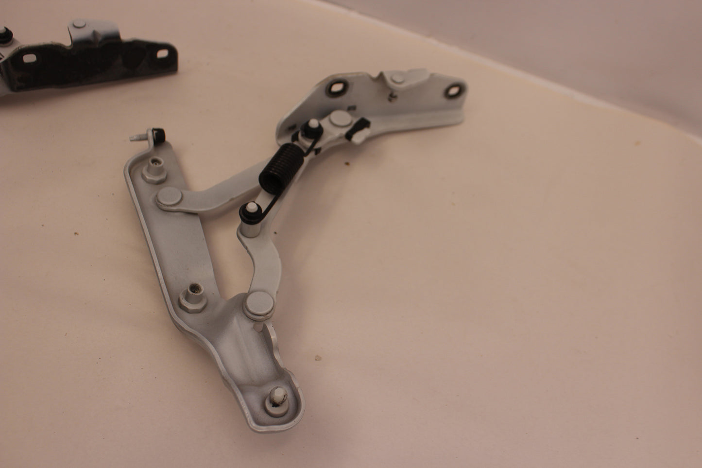 2016 Chevy SS Sedan RH & LH Trunk Hinges OEM