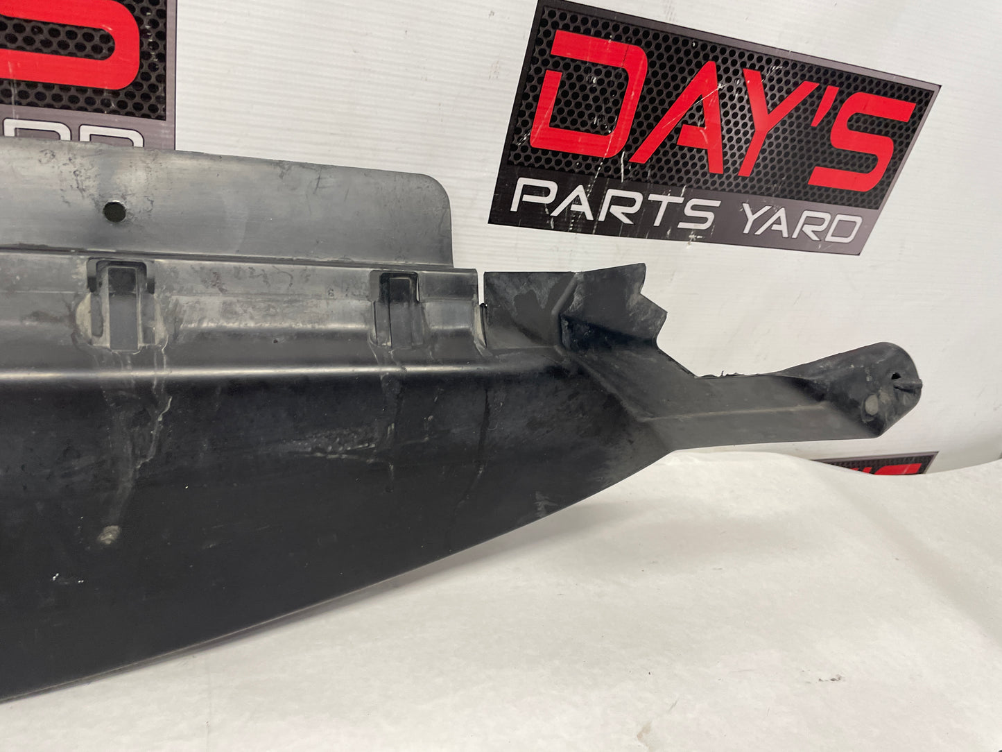 2005 Pontiac GTO Radiator Air Inlet Lower Duct OEM