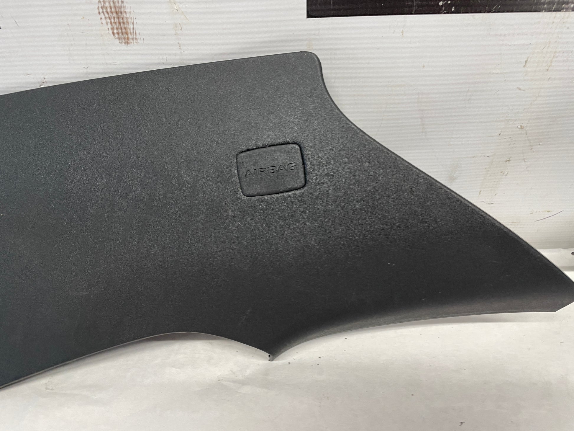 2009 Pontiac G8 Base RH & LH Rear C Pillar Cover Panel OEM - Day's Parts Yard