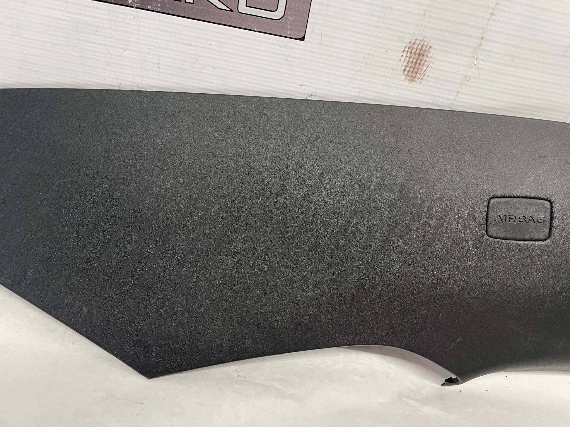 2009 Pontiac G8 Base RH & LH Rear C Pillar Cover Panel OEM - Day's Parts Yard