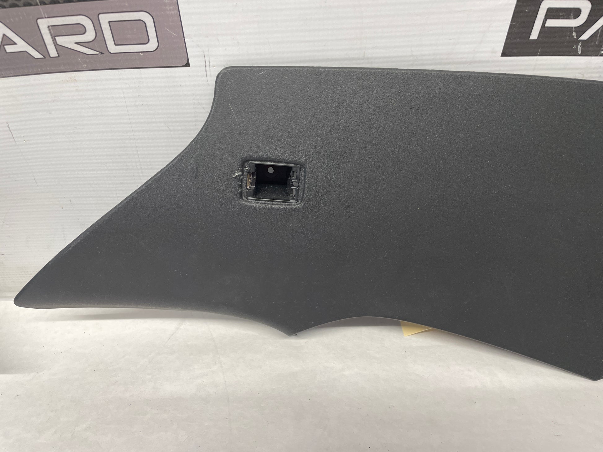 2009 Pontiac G8 Base RH & LH Rear C Pillar Cover Panel OEM - Day's Parts Yard