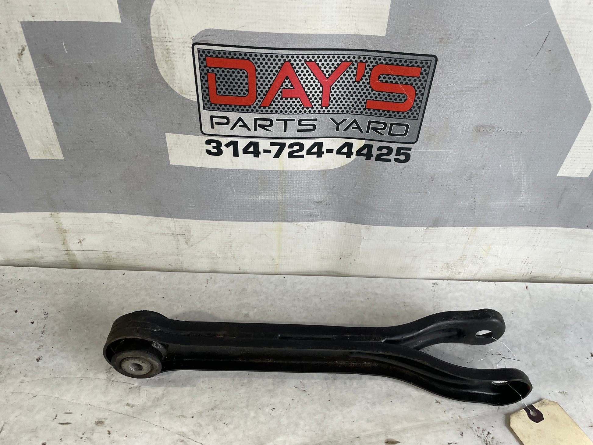 2008 Pontiac G8 GT LH Driver Rear Trailing Control Arm OEM - Day's Parts Yard