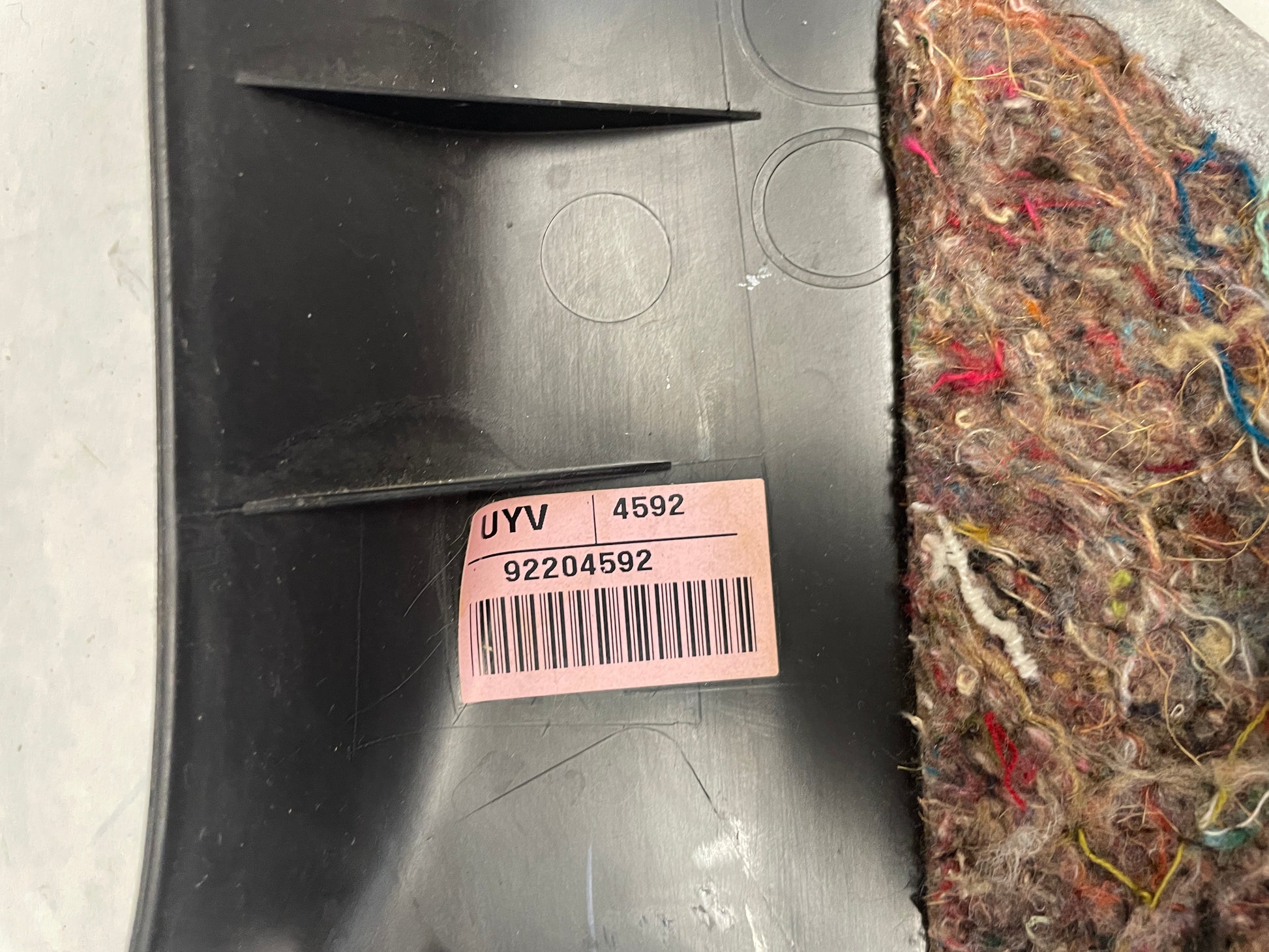 2009 Pontiac G8 Base RH & LH Rear C Pillar Cover Panel OEM - Day's Parts Yard
