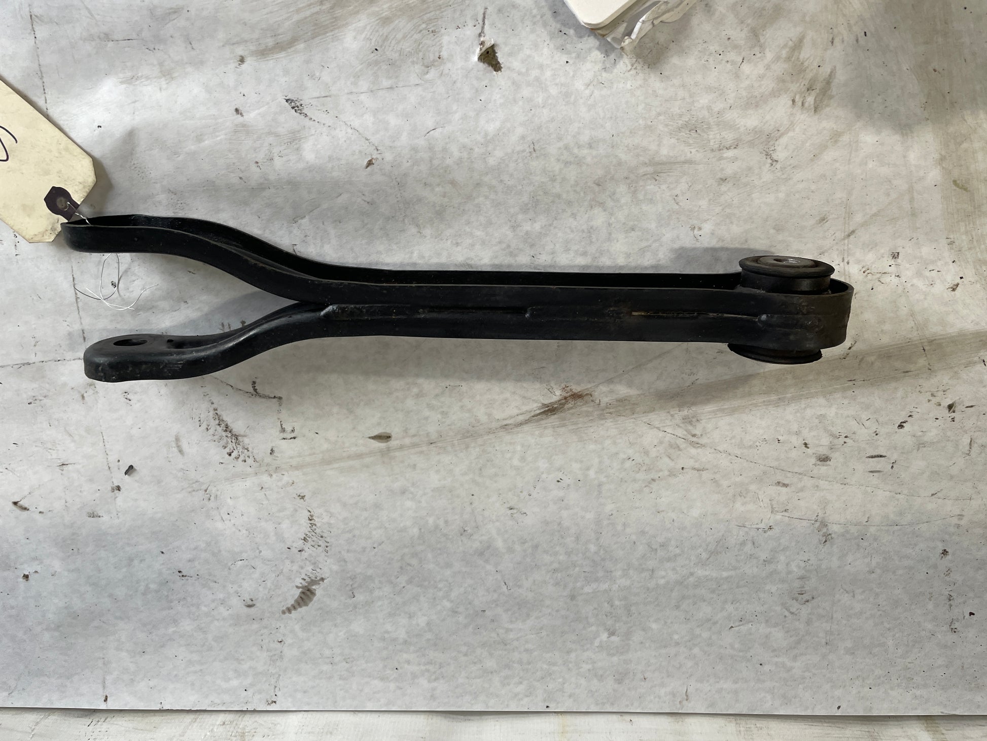 2008 Pontiac G8 GT LH Driver Rear Trailing Control Arm OEM - Day's Parts Yard