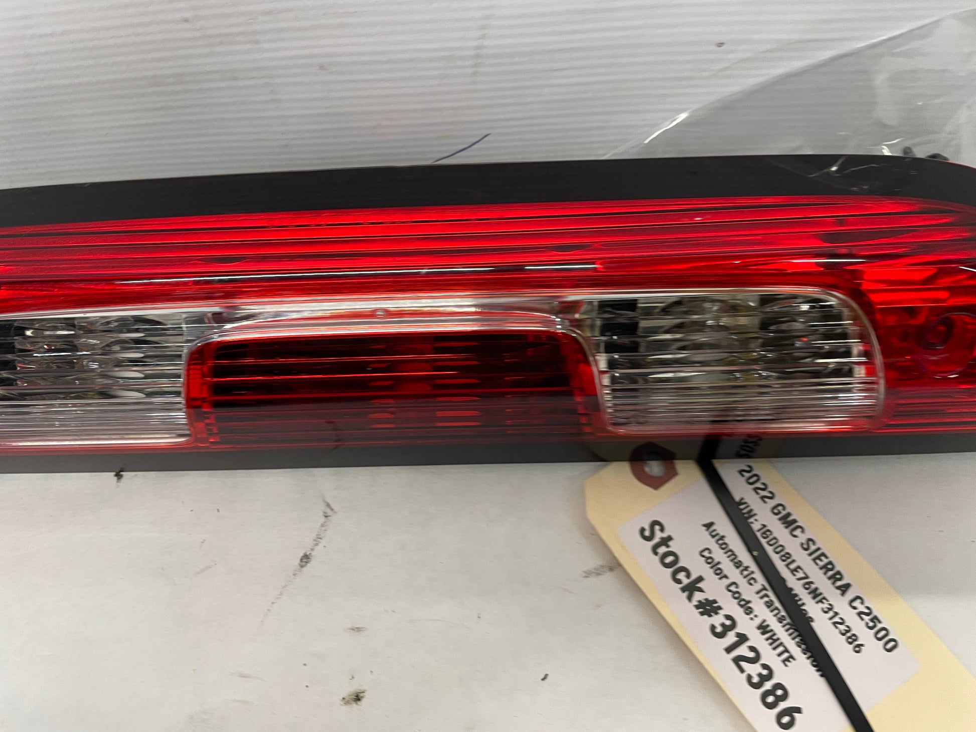 2022 GMC Sierra C2500 Third 3rd Brake Tail Light OEM - Day's Parts Yard