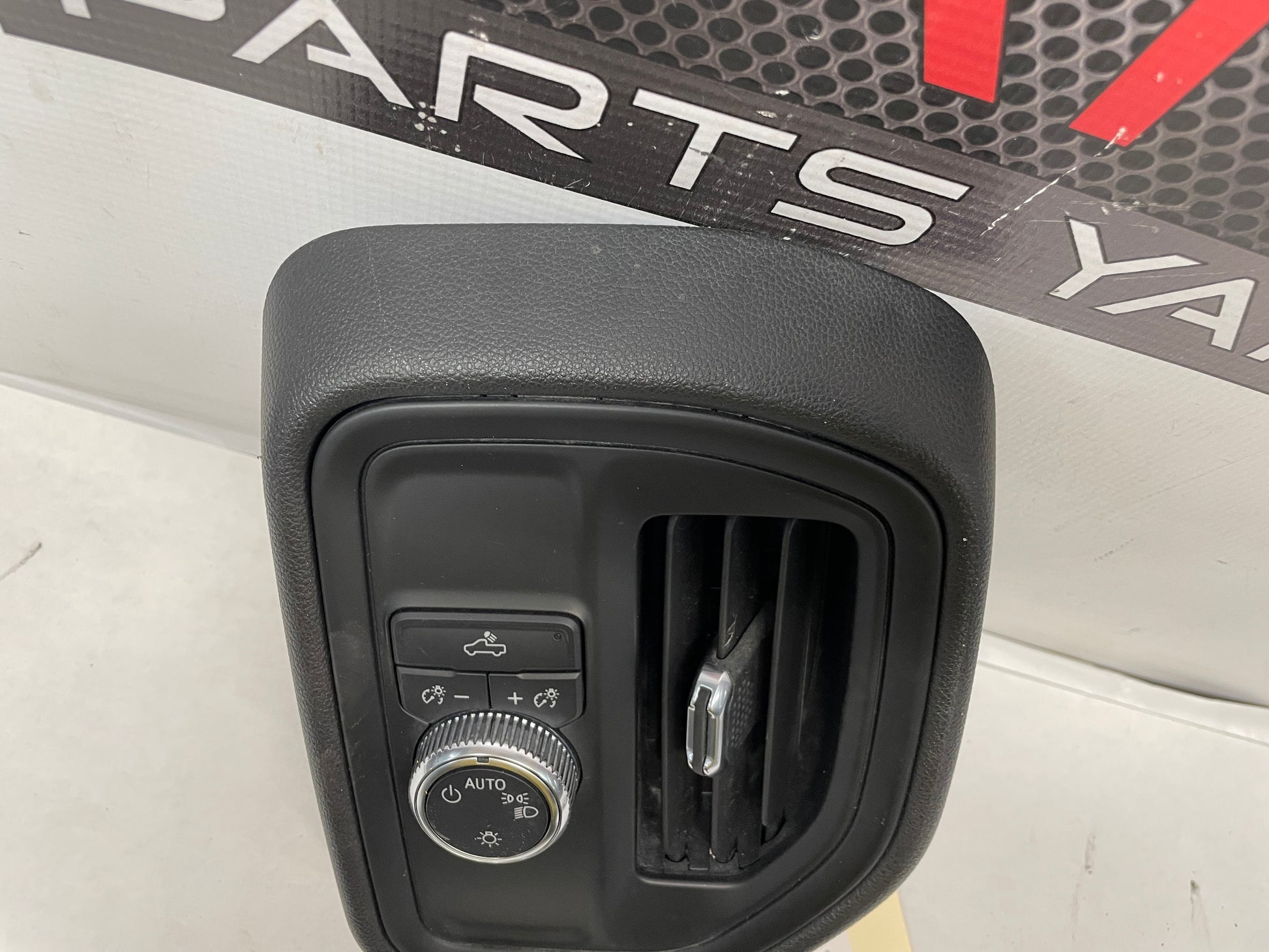 2022 GMC Sierra C2500 LH Driver Instrument Panel Dash Air Vent Switch OEM - Day's Parts Yard