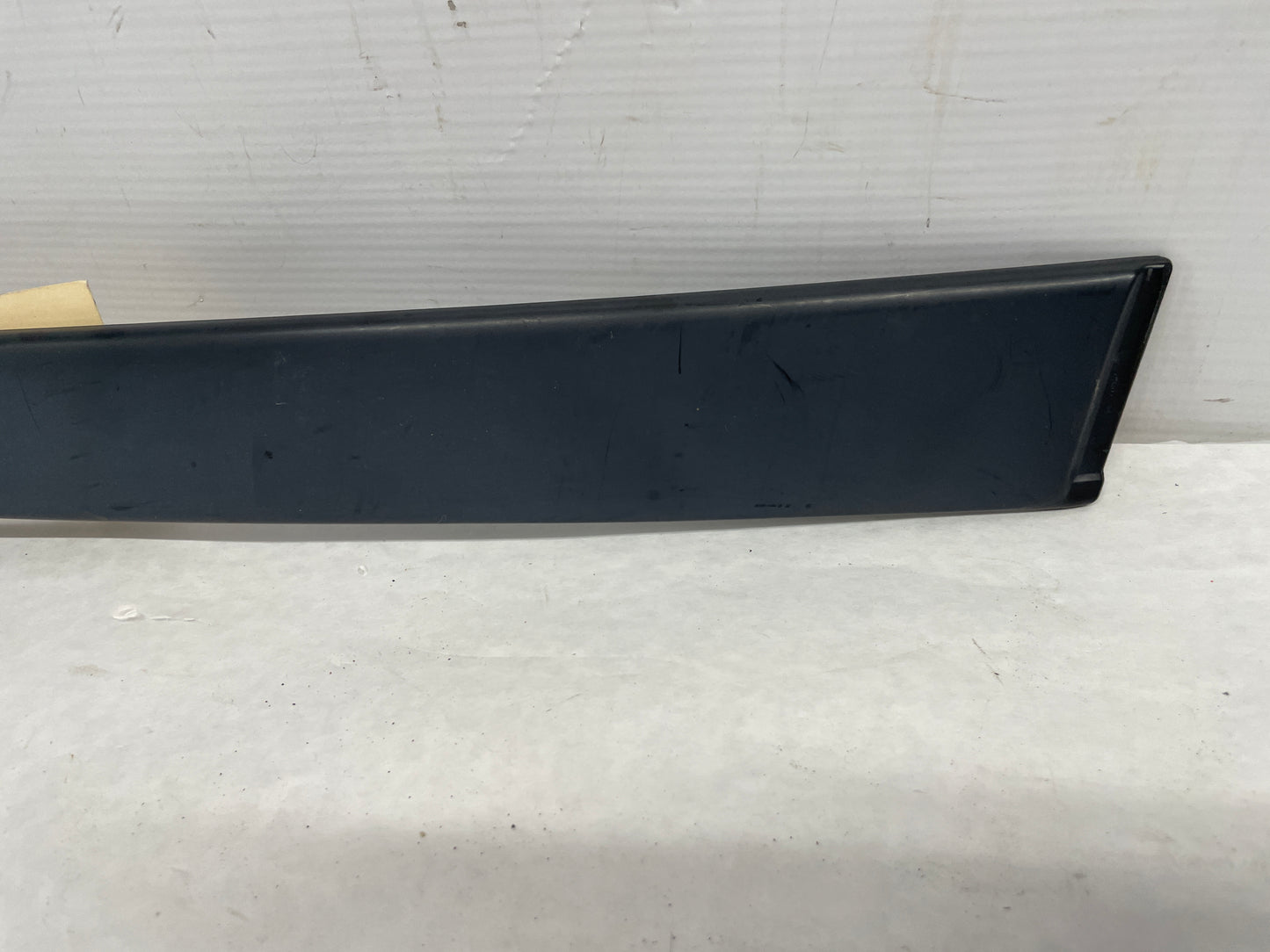 2005 Pontiac GTO RH Passenger Exterior B Pillar Window Trim Cover Applique Molding OEM - Day's Parts Yard