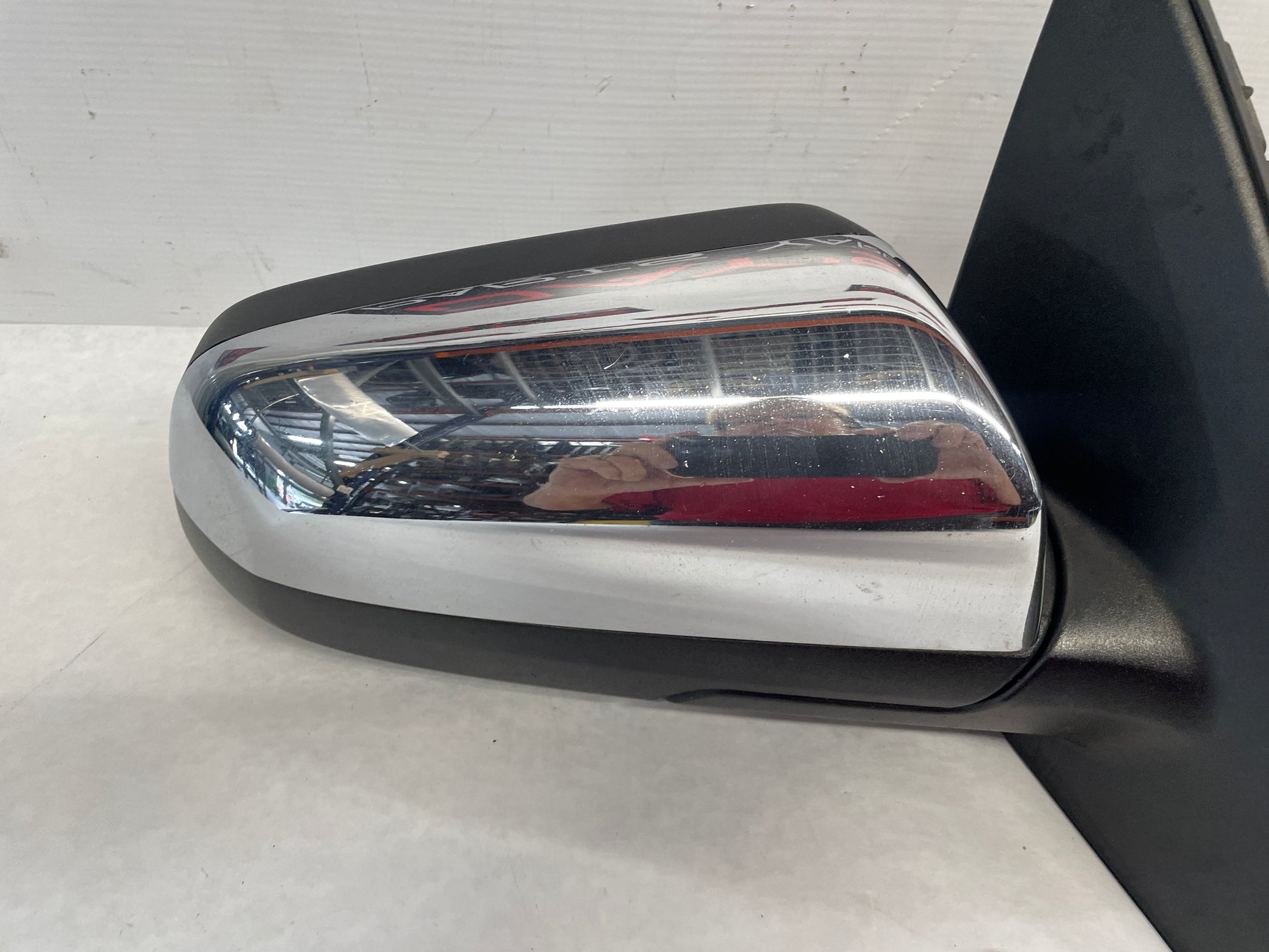 2009 Pontiac G8 Base RH Passenger  Exterior Mirror OEM - Day's Parts Yard
