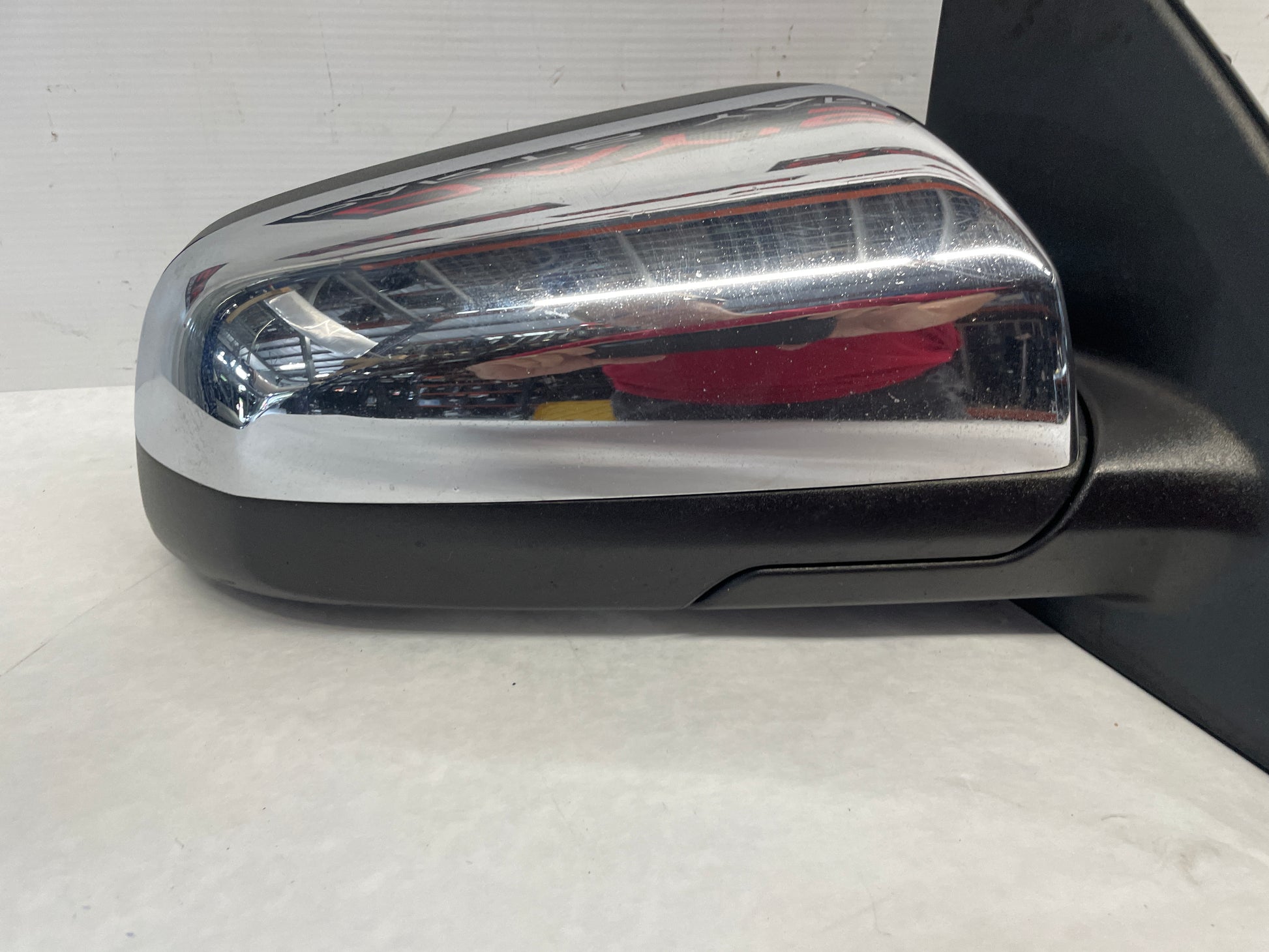 2009 Pontiac G8 Base RH Passenger  Exterior Mirror OEM - Day's Parts Yard