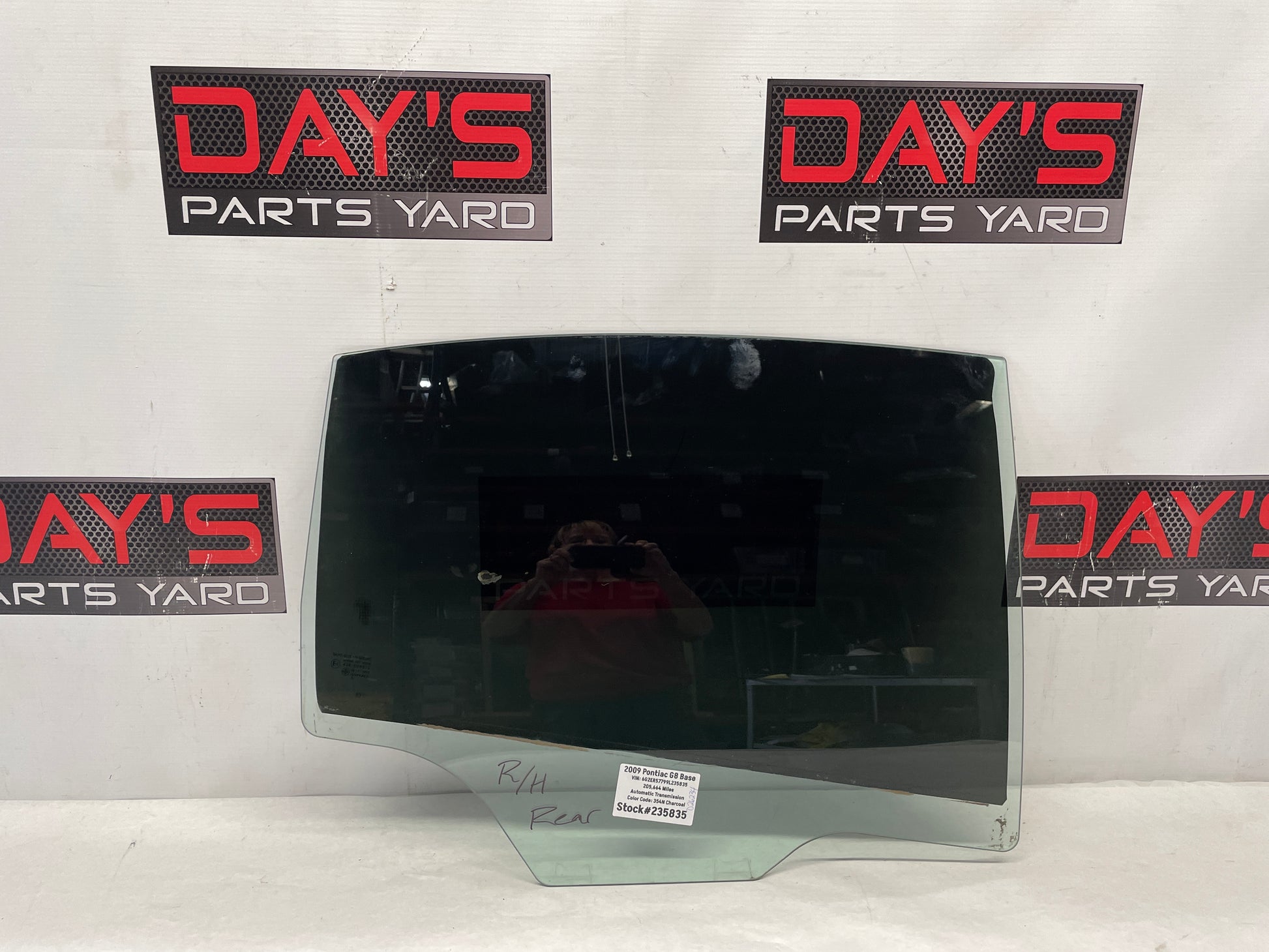 2009 Pontiac G8 Base RH Passenger Rear Door Window Glass OEM - Day's Parts Yard