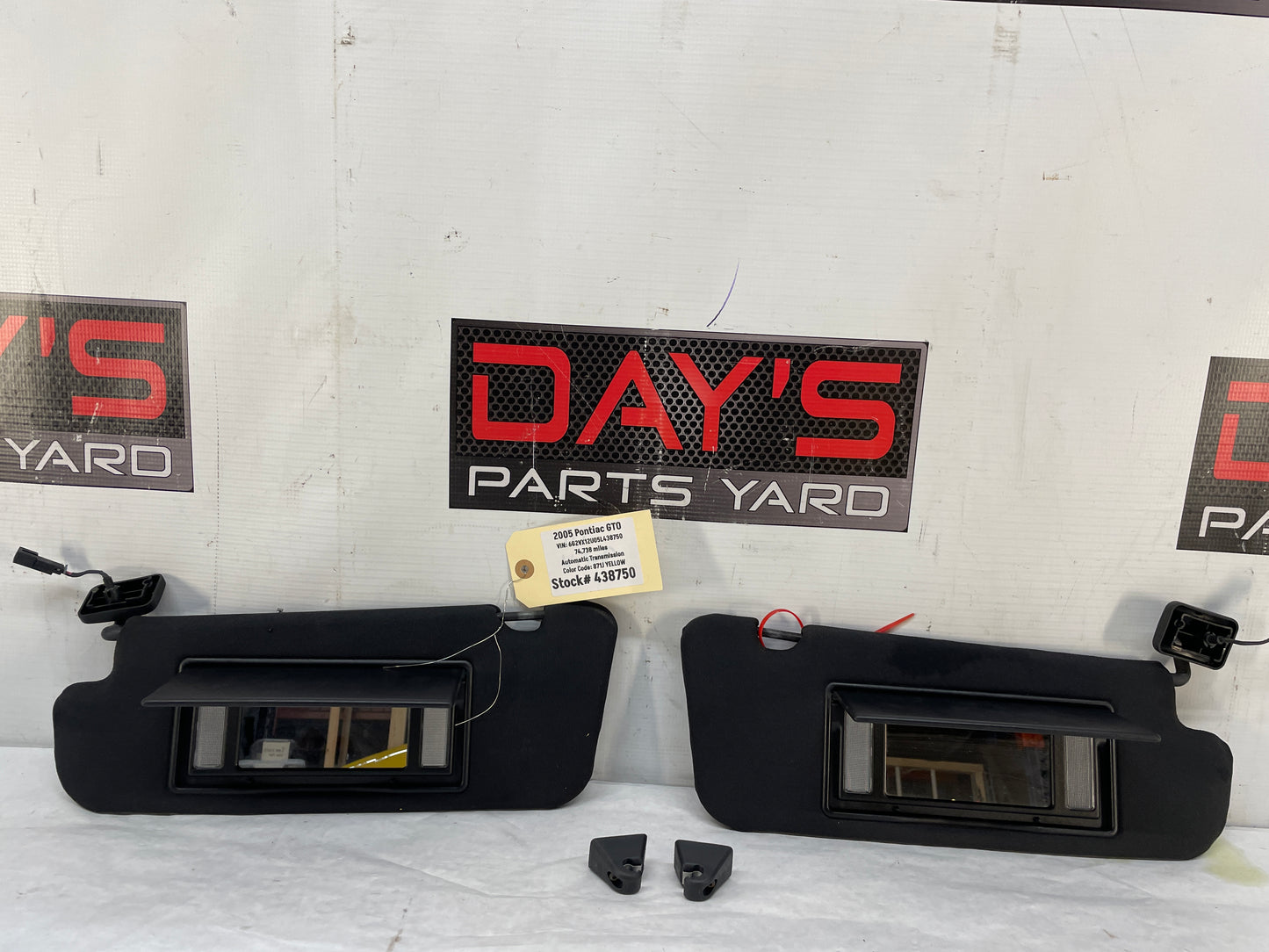 2005 Pontiac GTO RH & LH Sun Visors Shades Sunvisors w/ Clips OEM