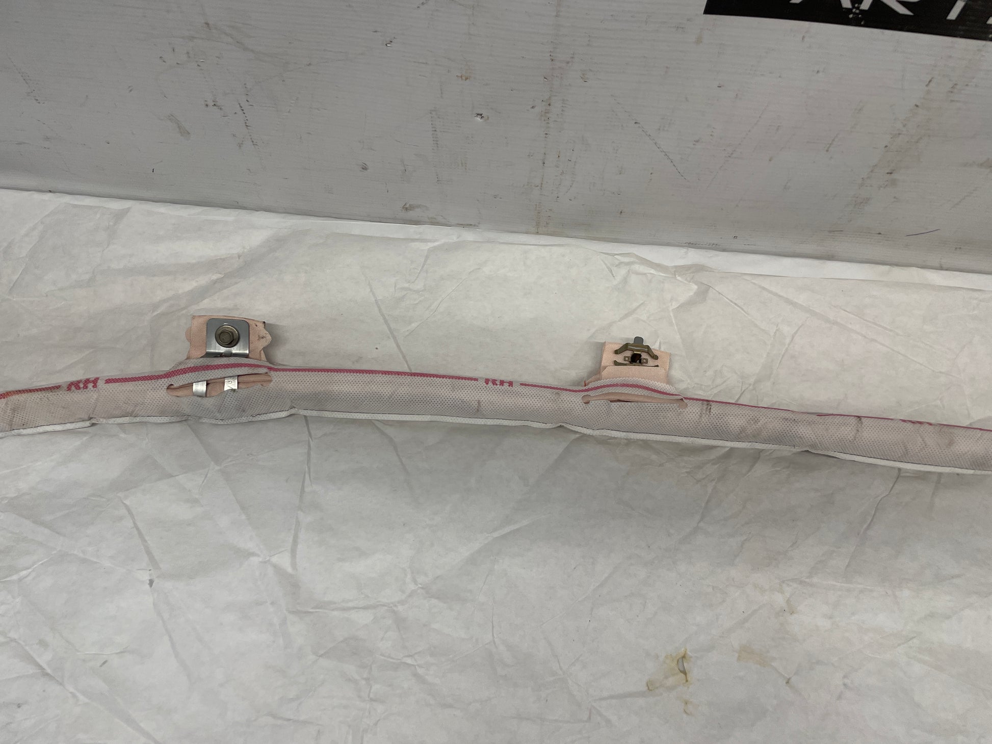 2010 Chevy Camaro SS RH & LH Roof Side Rail Curtain Airbags Air Bags OEM - Day's Parts Yard