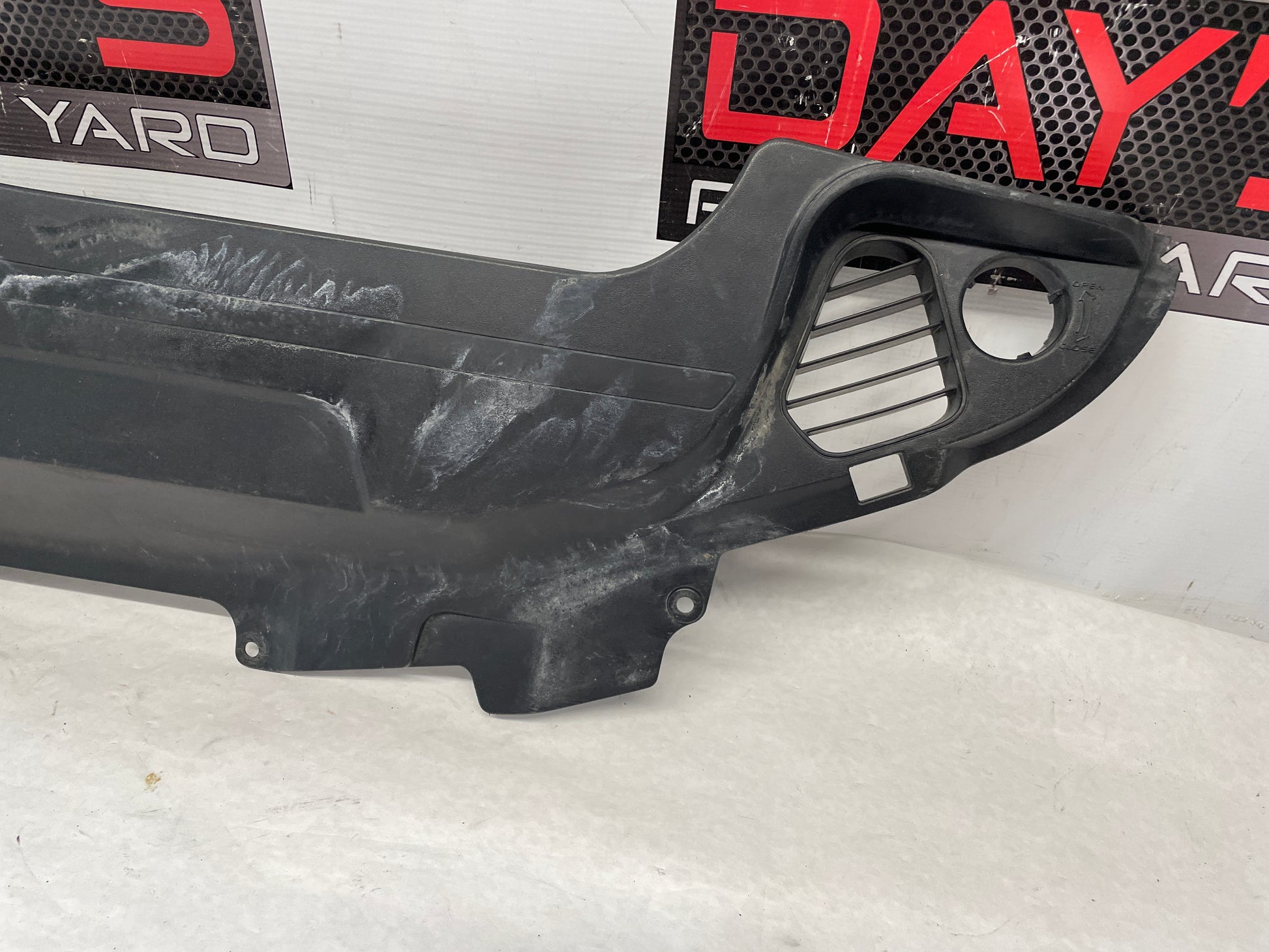 2005 Pontiac GTO Upper Radiator Core Support Air Baffle Cover OEM - Day's Parts Yard