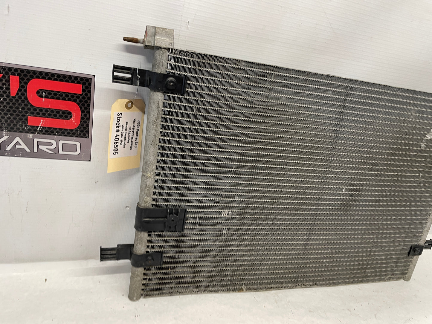2005 Pontiac GTO Engine Motor Coolant Radiator OEM - Day's Parts Yard