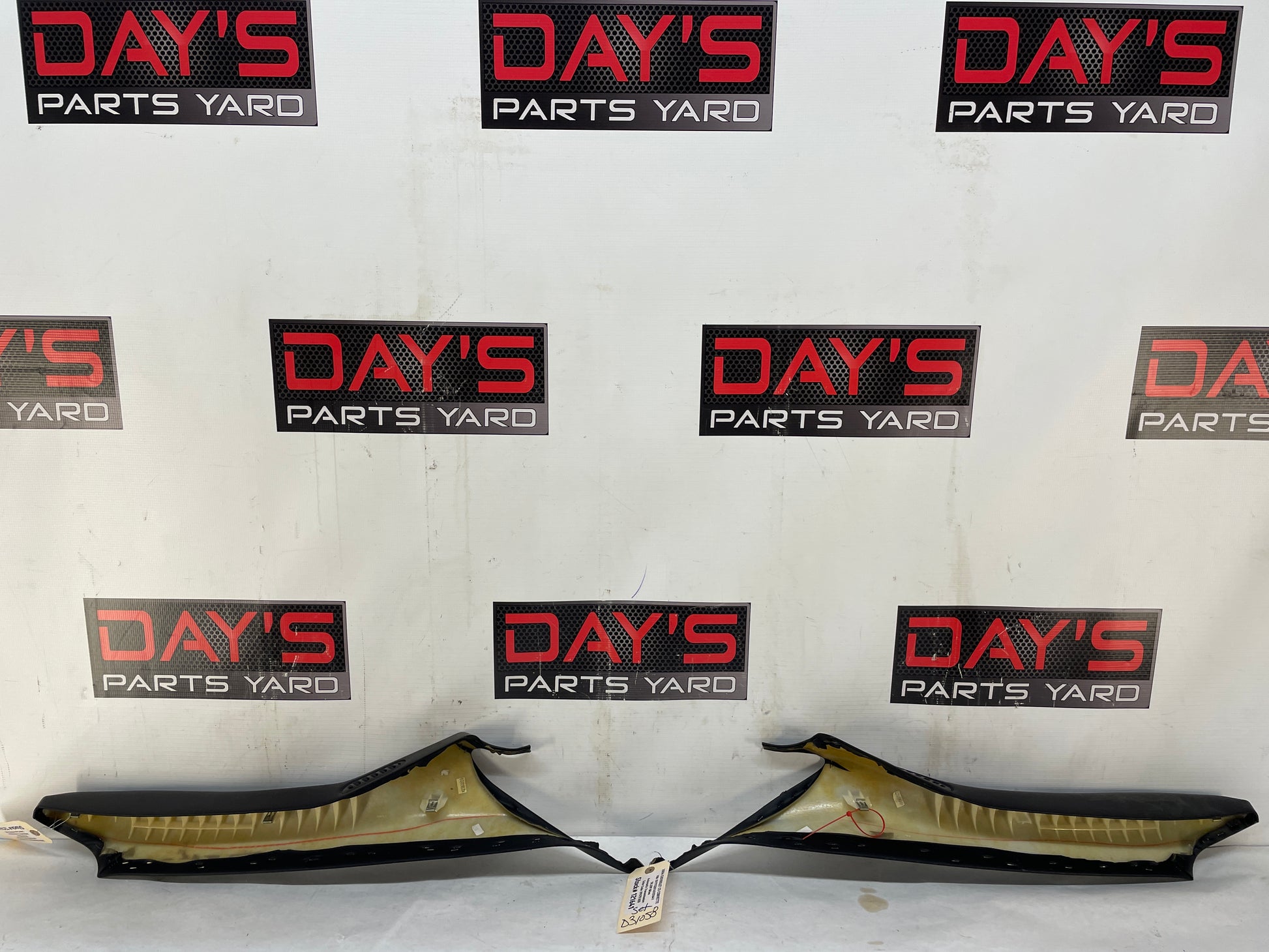 2004 Chevy C5 Corvette Interior A Pillar Trim Moldings RH & LH Black OEM - Day's Parts Yard