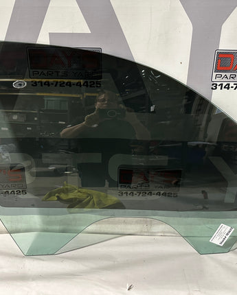 2019 Chevy Tahoe K1500 Premier Front RH Passenger Door Window Glass OEM