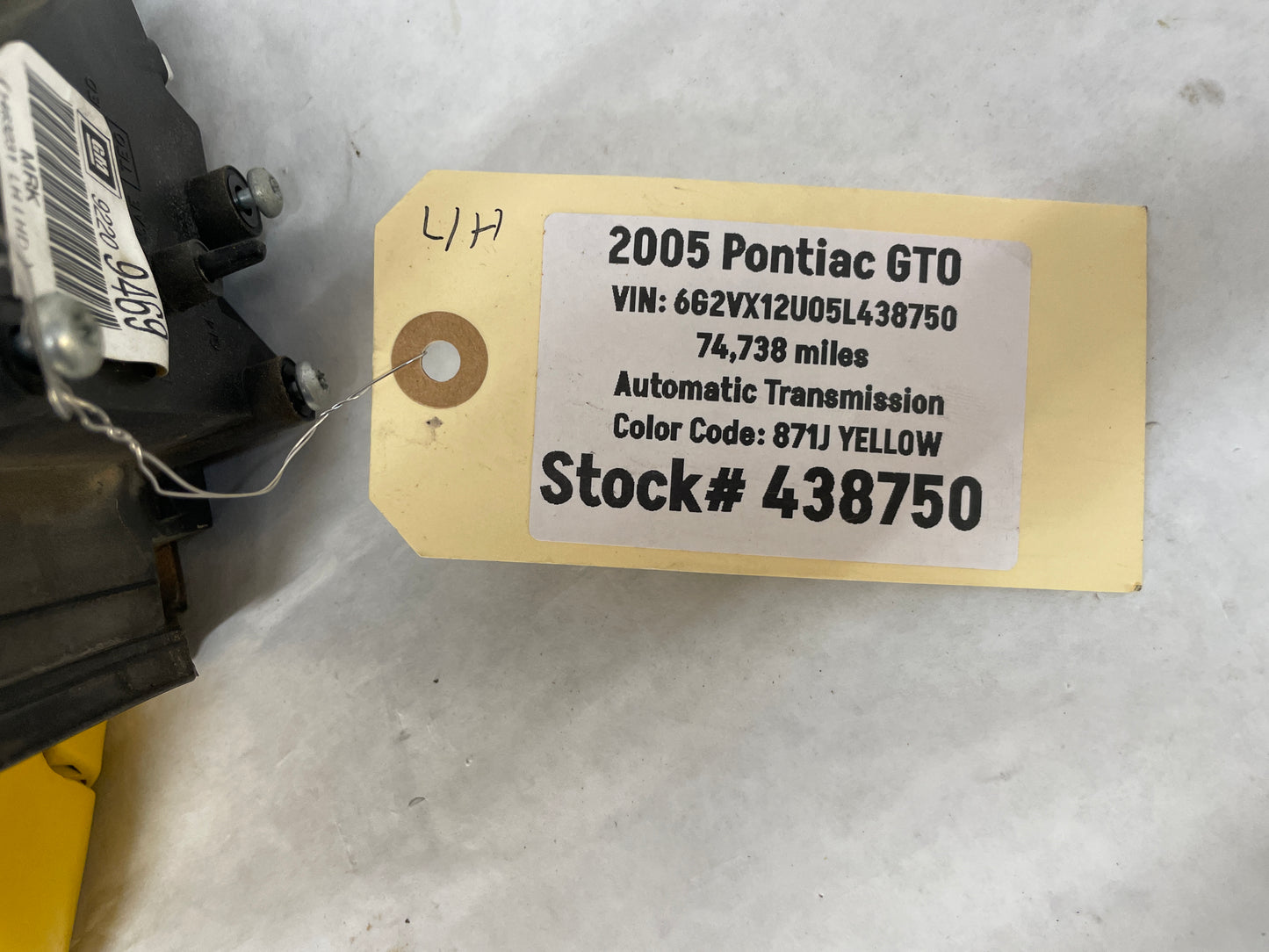 2005 Pontiac GTO LH Driver Exterior Out Side Mirror Yellow OEM