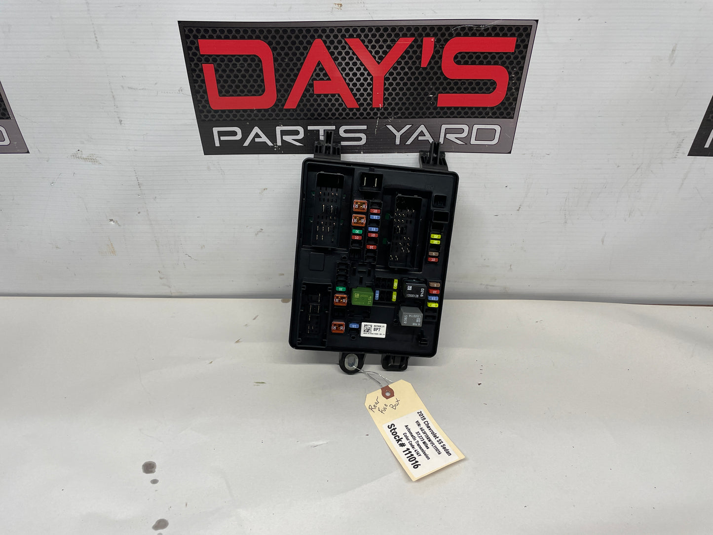 2015 Chevy SS Sedan Rear Fuse Box Relay Panel OEM