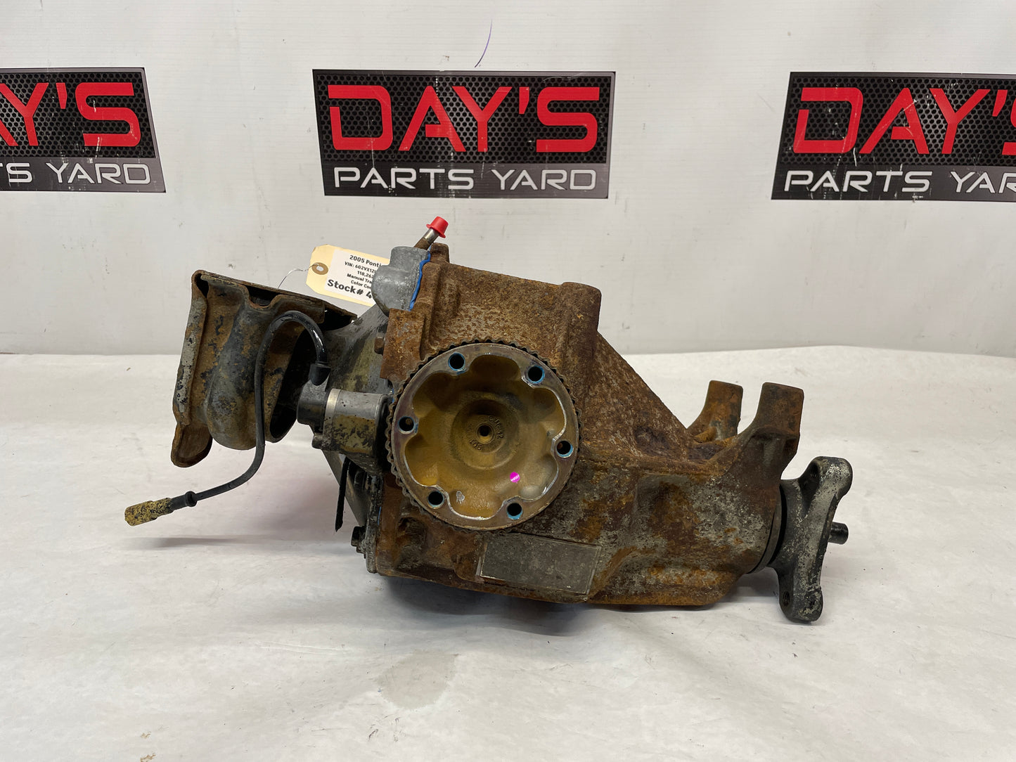 2005 Pontiac GTO Rear End Rearend Carrier Axle Differential 3.46 LSD OEM - Day's Parts Yard
