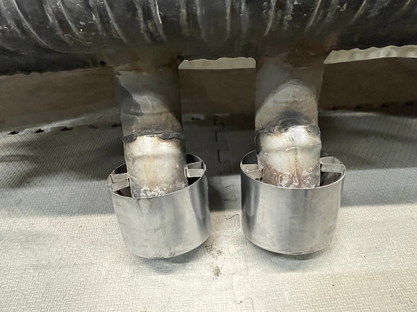2014 Cadillac CTS-V Coupe Factory OEM Exhaust Muffler Tips