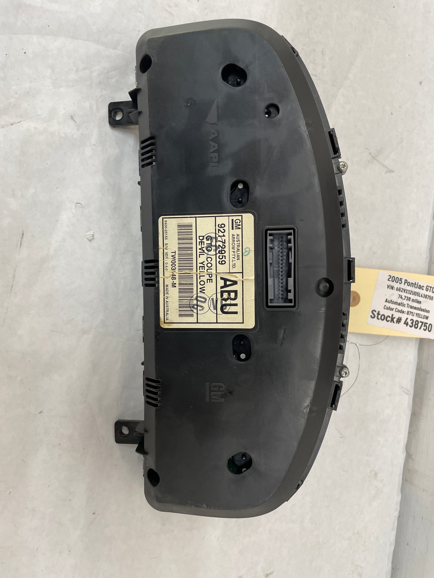 2005 Pontiac GTO Gauge Cluster Speedometer Instrument Panel OEM Yellow 74K