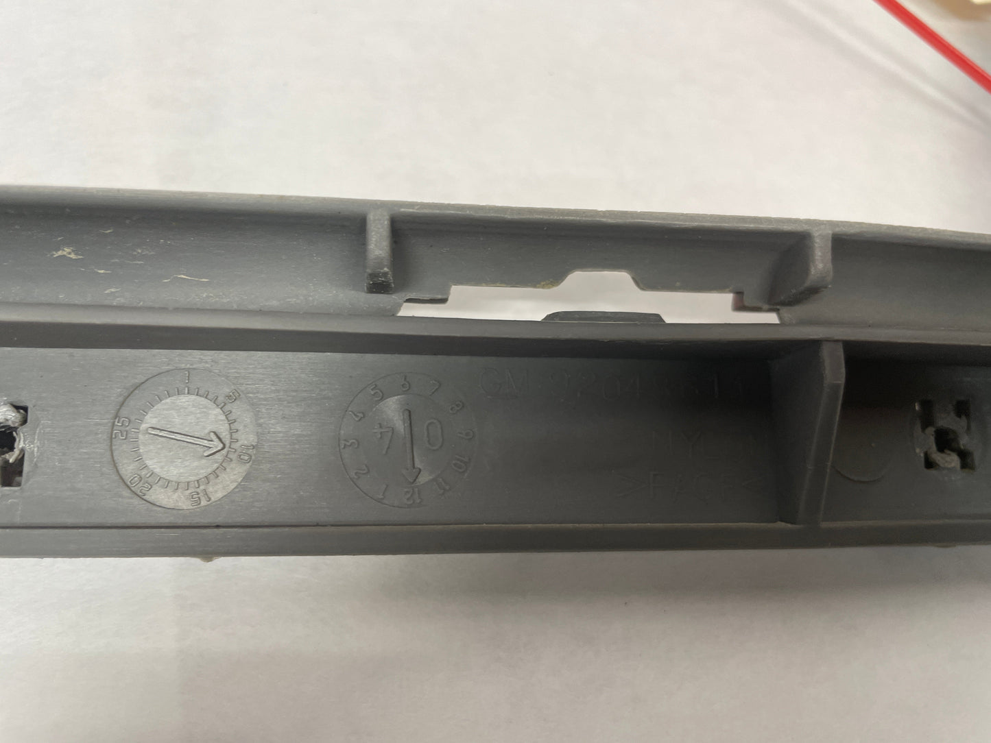 2005 Pontiac GTO RH Passenger Front Bumper Fascia Fender Guide Brackets OEM