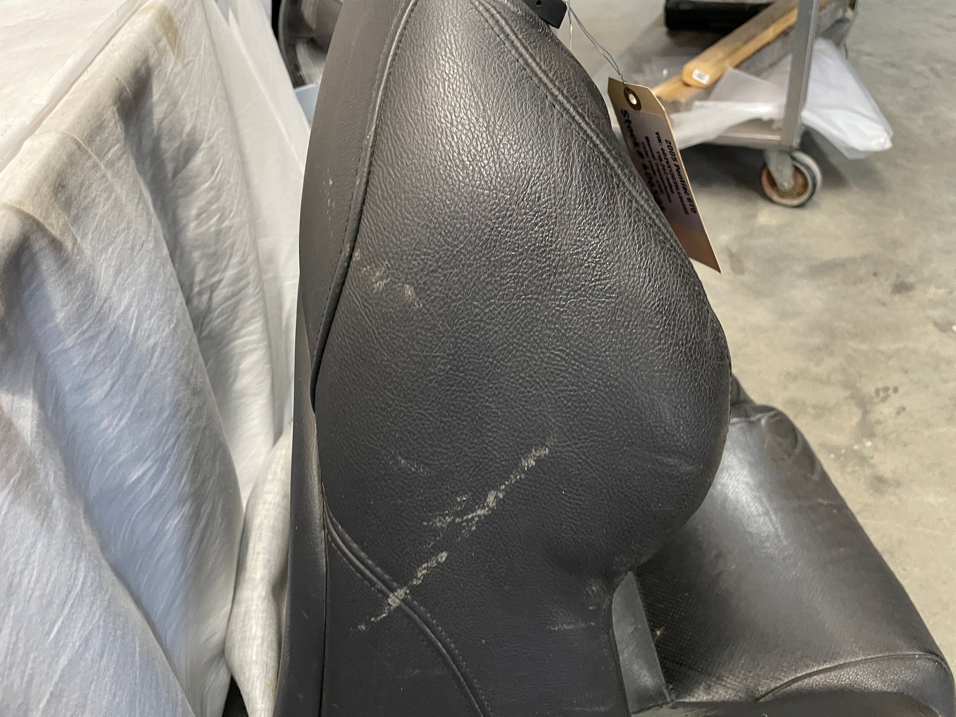 2005 Pontiac GTO Front Seats Black Leather OEM - Day's Parts Yard