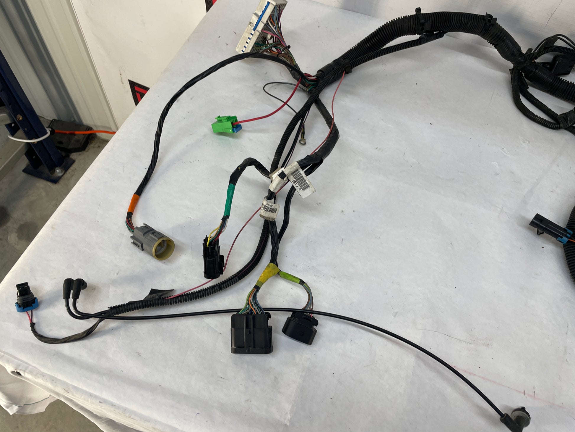 2004 Chevy C5 Corvette  Head Light Lamp ABS Engine Bay Wire Wiring Harness OEM - Day's Parts Yard