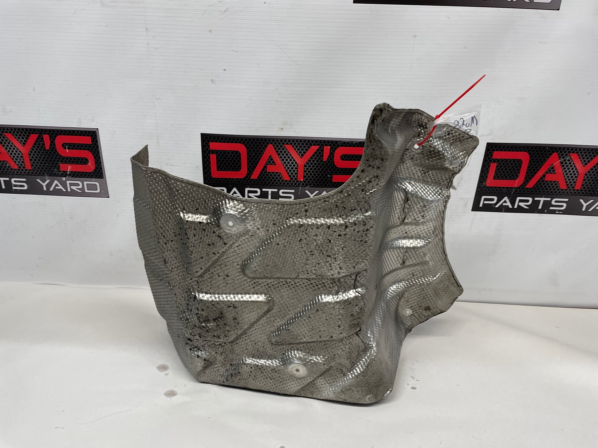 2015 Chevy SS Sedan RH Passenger Exhaust Muffler Heat Shield OEM - Day's Parts Yard