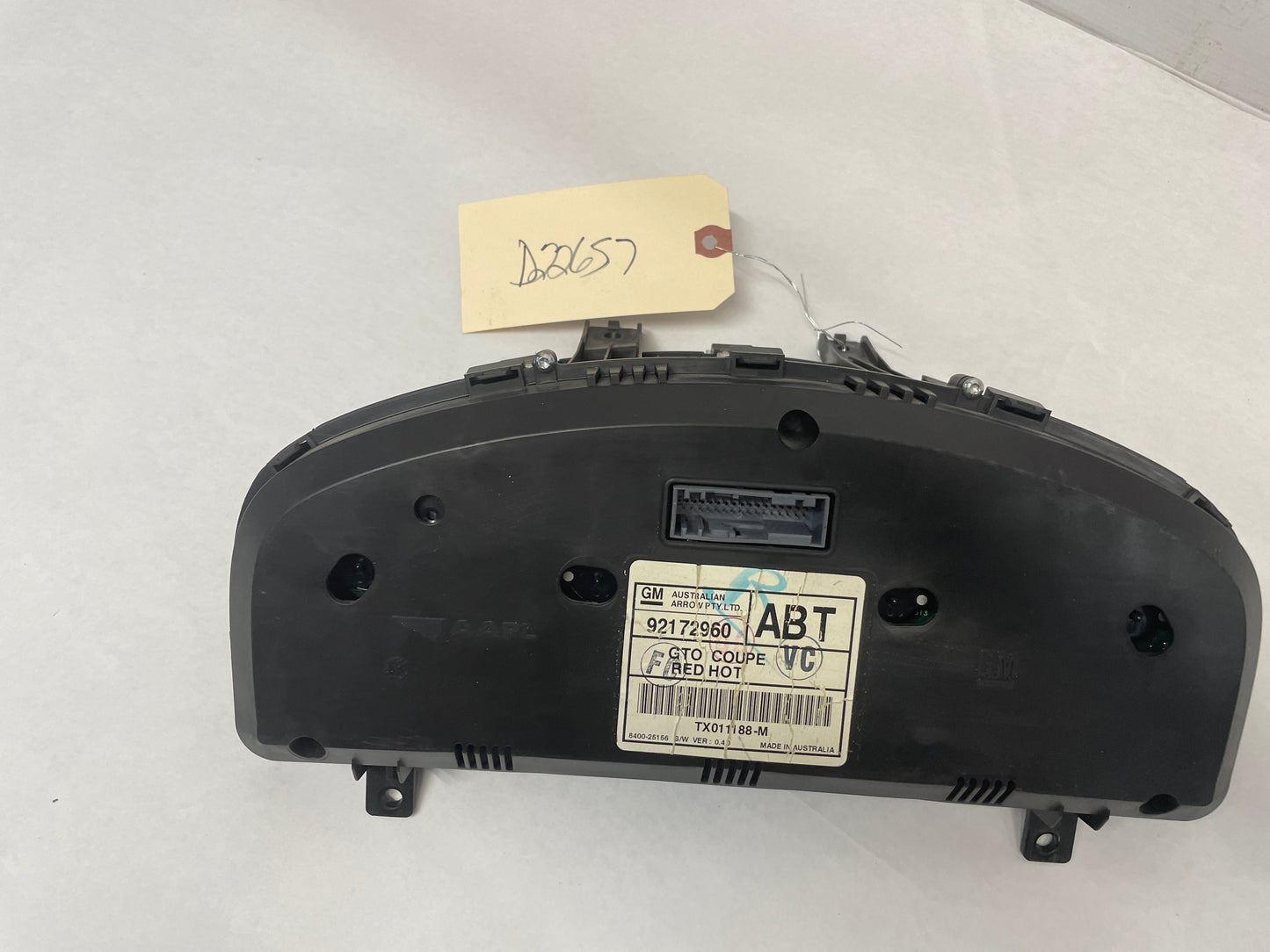 2005 Pontiac GTO Red Gauge Cluster Speedometer OEM