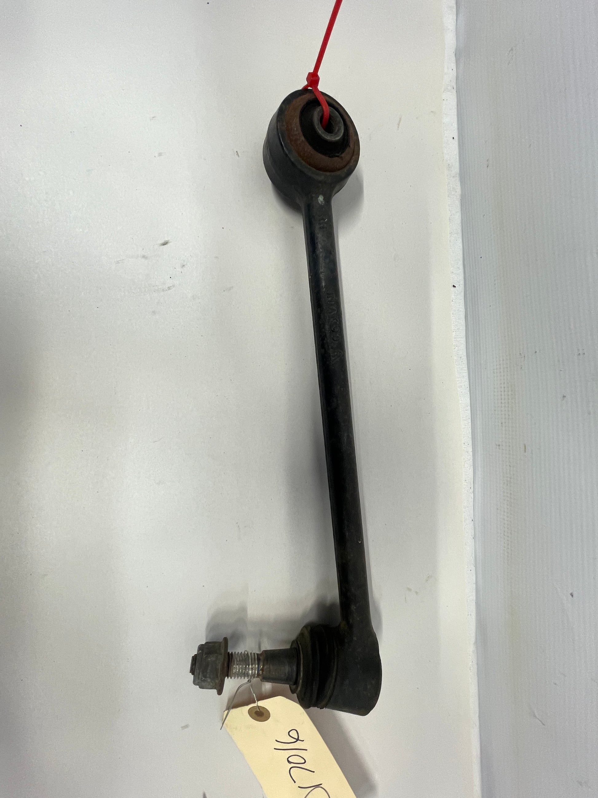2009 Pontiac G8 GT Front RH Passenger Lower Control Arm OEM - Day's Parts Yard