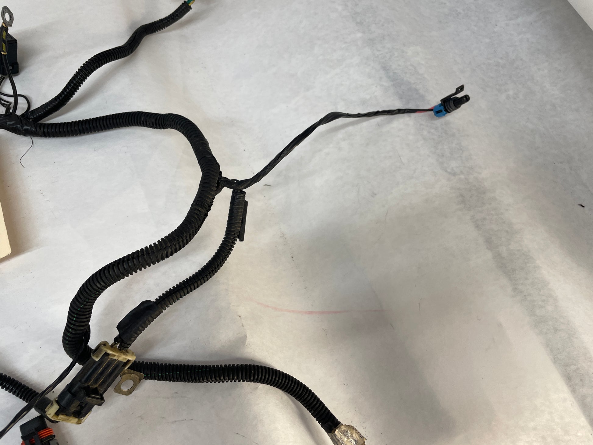 2004 Chevy C5 Corvette  Head Light Lamp ABS Engine Bay Wire Wiring Harness OEM - Day's Parts Yard