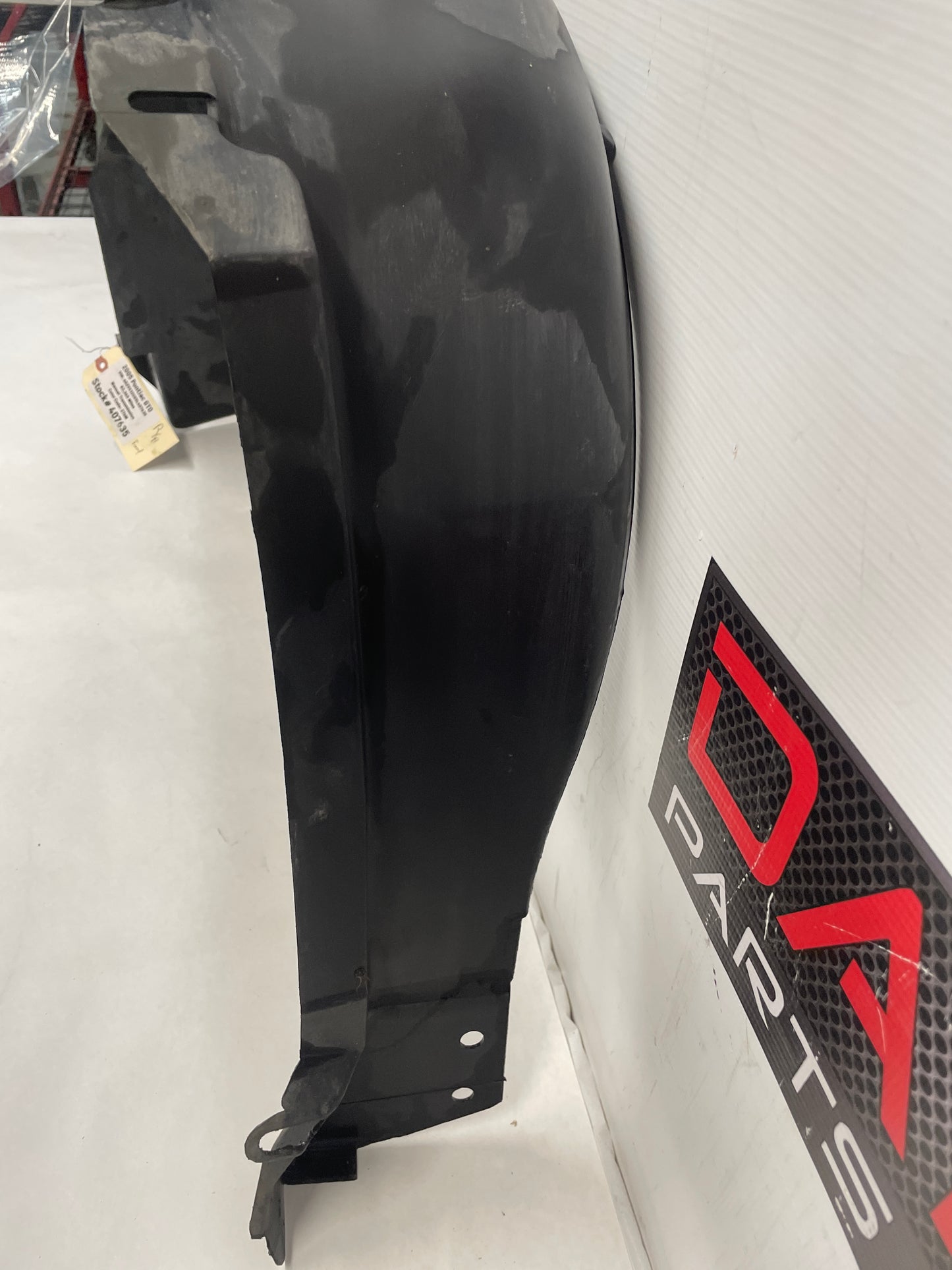 2005 Pontiac GTO RH Passenger Front Fender Wheel House Well Liner OEM